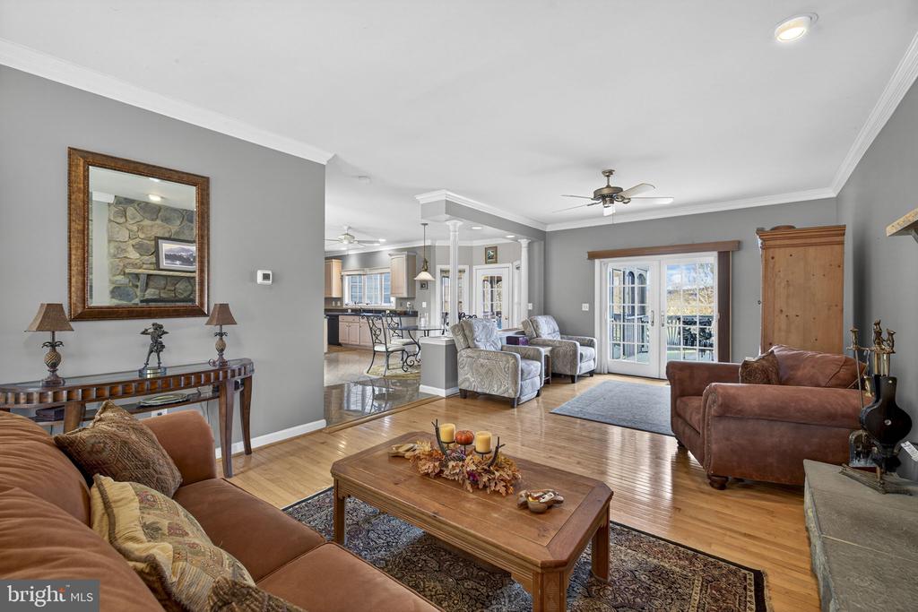 9491 WALSINGHAM LN, MARSHALL, Virginia, 4 Bedrooms Bedrooms, ,5 BathroomsBathrooms,Residential,9491 WALSINGHAM LN,VAFQ2020974 MLS # VAFQ2020974