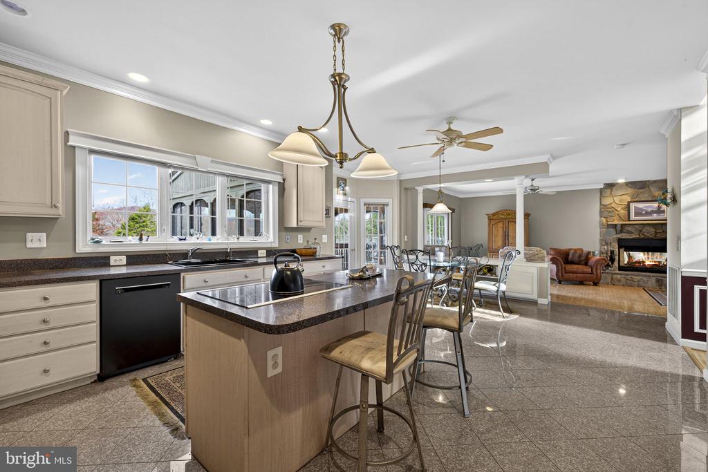 9491 WALSINGHAM LN, MARSHALL, Virginia, 4 Bedrooms Bedrooms, ,5 BathroomsBathrooms,Residential,9491 WALSINGHAM LN,VAFQ2020974 MLS # VAFQ2020974