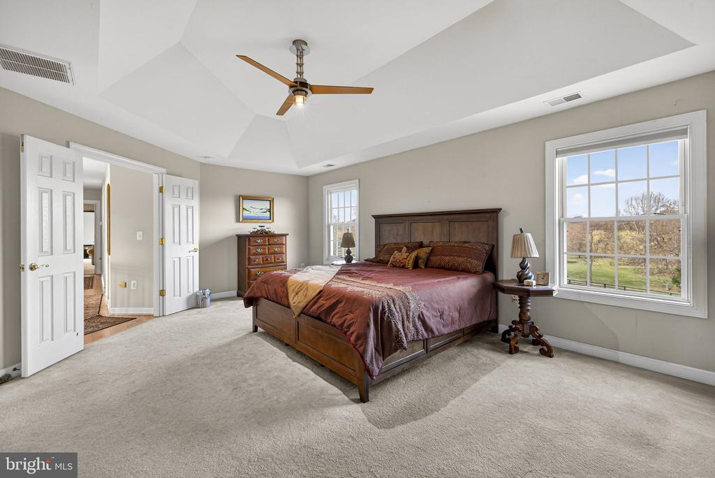 9491 WALSINGHAM LN, MARSHALL, Virginia, 4 Bedrooms Bedrooms, ,5 BathroomsBathrooms,Residential,9491 WALSINGHAM LN,VAFQ2020974 MLS # VAFQ2020974