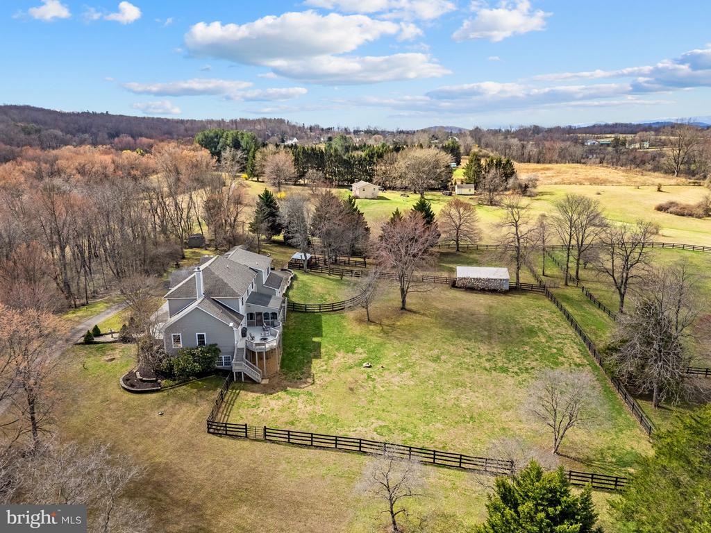 9491 WALSINGHAM LN, MARSHALL, Virginia, 4 Bedrooms Bedrooms, ,5 BathroomsBathrooms,Residential,9491 WALSINGHAM LN,VAFQ2020974 MLS # VAFQ2020974