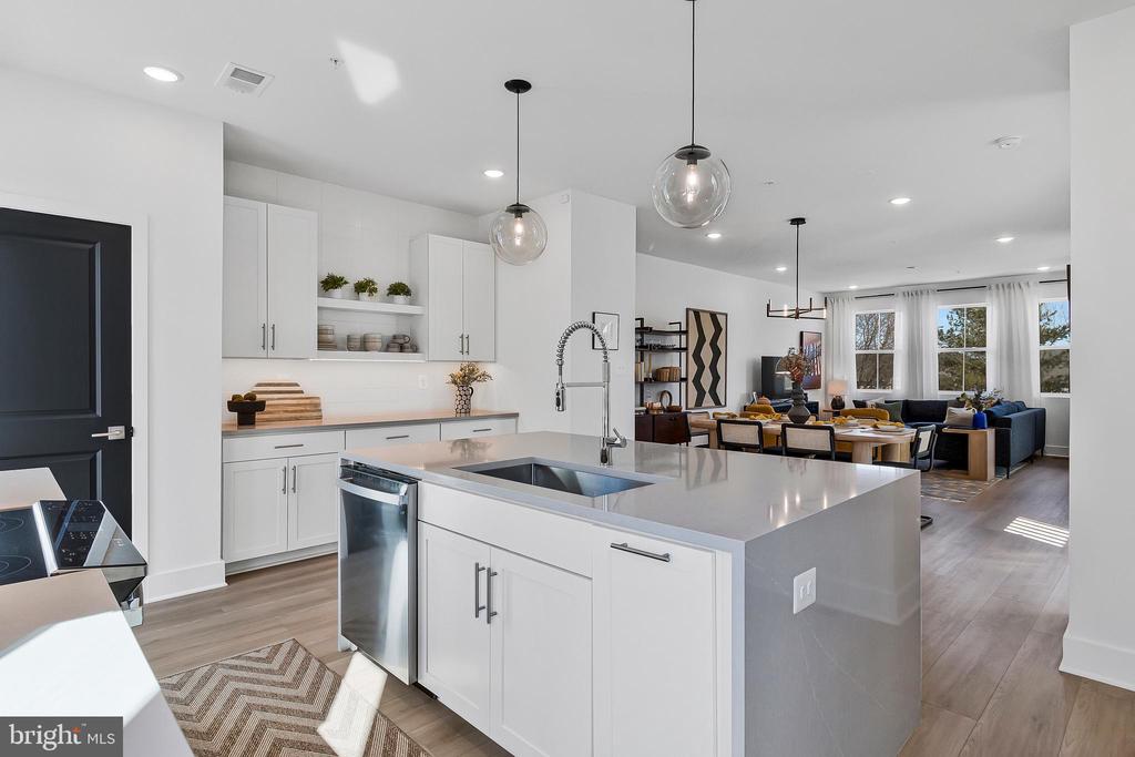 9211 FORKLEAF OAK DR, FREDERICKSBURG, Virginia 22407, 4 Bedrooms Bedrooms, ,3 BathroomsBathrooms,Residential,9211 FORKLEAF OAK DR,VASP2040142 MLS # VASP2040142