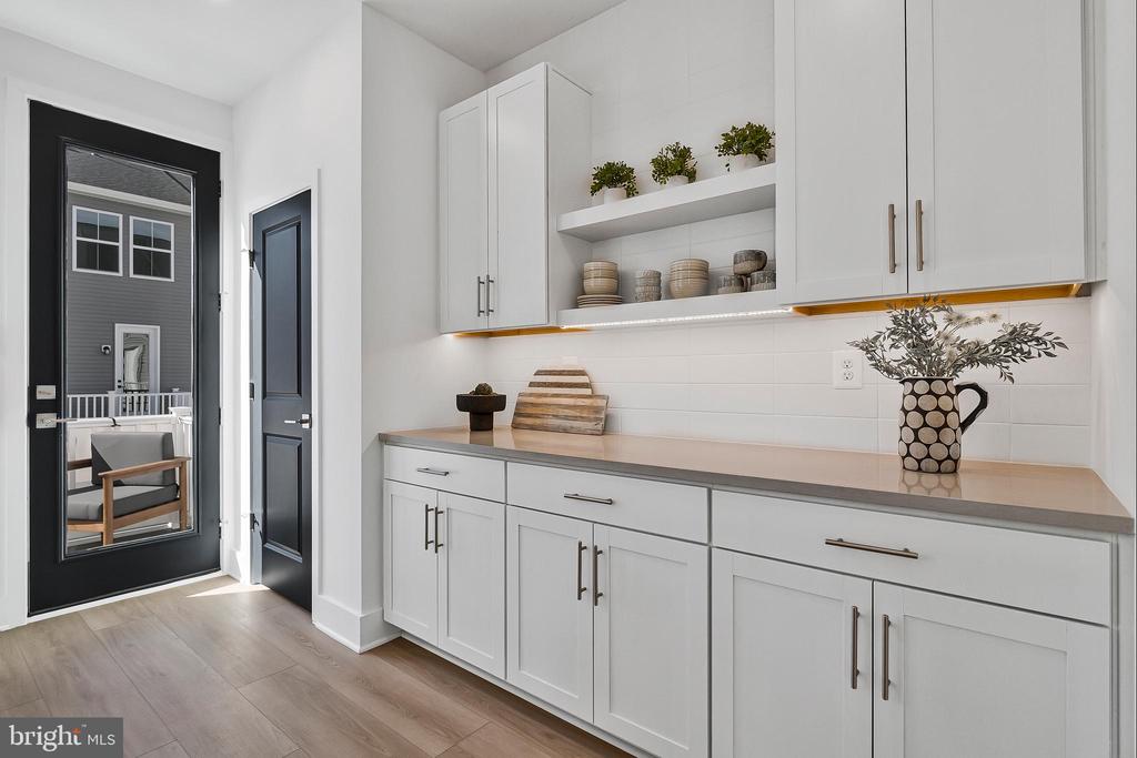 9211 FORKLEAF OAK DR, FREDERICKSBURG, Virginia 22407, 4 Bedrooms Bedrooms, ,3 BathroomsBathrooms,Residential,9211 FORKLEAF OAK DR,VASP2040142 MLS # VASP2040142