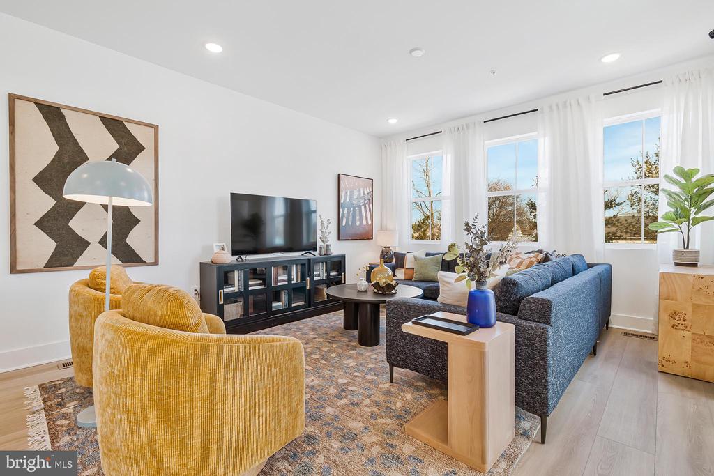 9211 FORKLEAF OAK DR, FREDERICKSBURG, Virginia 22407, 4 Bedrooms Bedrooms, ,3 BathroomsBathrooms,Residential,9211 FORKLEAF OAK DR,VASP2040142 MLS # VASP2040142