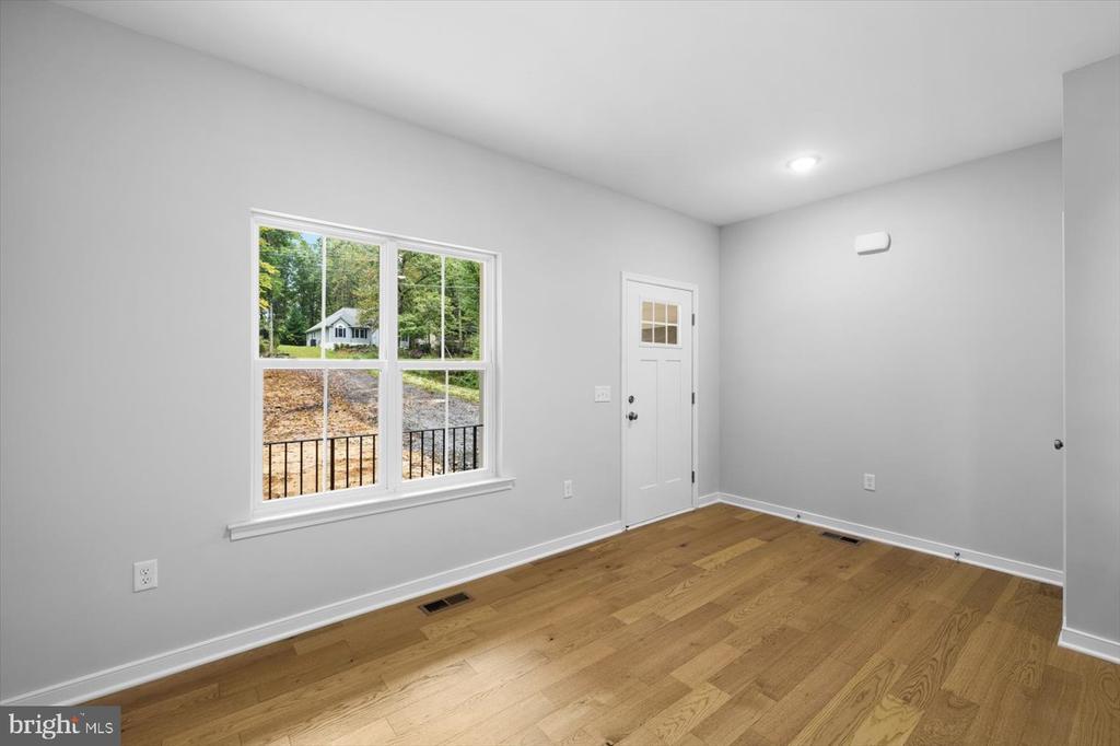 401 BIRDIE RD, LOCUST GROVE, Virginia 22508, 5 Bedrooms Bedrooms, ,2 BathroomsBathrooms,Residential,401 BIRDIE RD,VAOR2013606 MLS # VAOR2013606