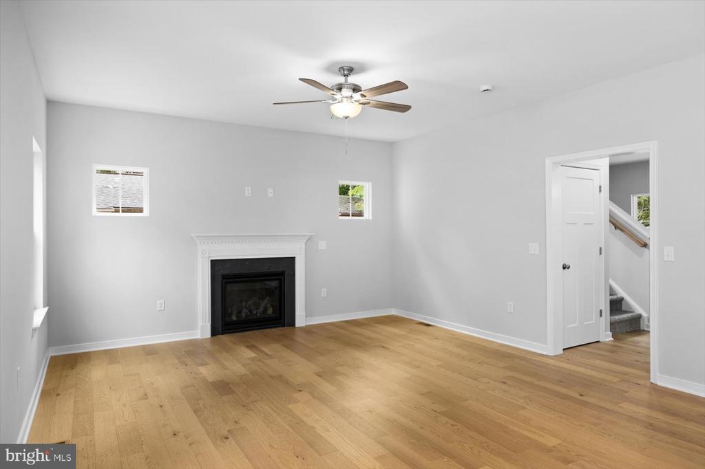 401 BIRDIE RD, LOCUST GROVE, Virginia 22508, 5 Bedrooms Bedrooms, ,2 BathroomsBathrooms,Residential,401 BIRDIE RD,VAOR2013606 MLS # VAOR2013606