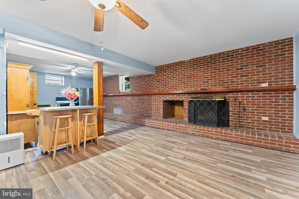 7105 PULLEN DR, FREDERICKSBURG, Virginia 22407, 5 Bedrooms Bedrooms, ,3 BathroomsBathrooms,Residential,7105 PULLEN DR,VASP2040112 MLS # VASP2040112