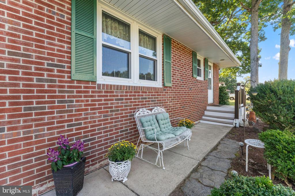 7105 PULLEN DR, FREDERICKSBURG, Virginia 22407, 5 Bedrooms Bedrooms, ,3 BathroomsBathrooms,Residential,7105 PULLEN DR,VASP2040112 MLS # VASP2040112