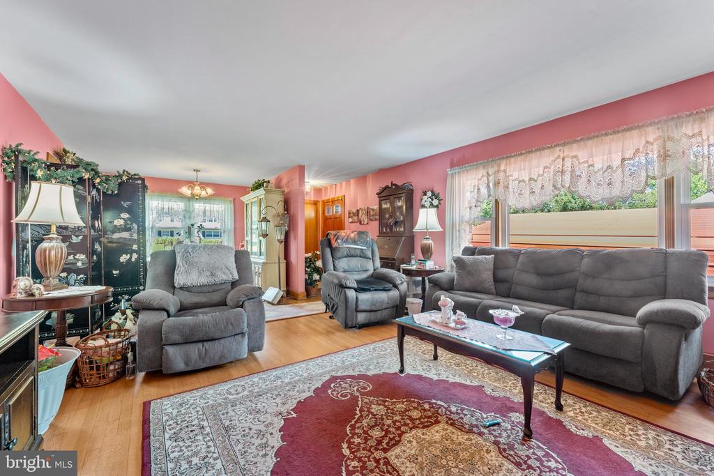 7105 PULLEN DR, FREDERICKSBURG, Virginia 22407, 5 Bedrooms Bedrooms, ,3 BathroomsBathrooms,Residential,7105 PULLEN DR,VASP2040112 MLS # VASP2040112