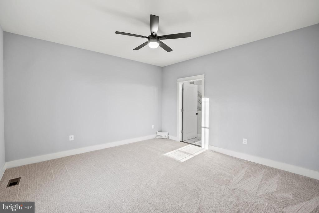 22 LAKE COUNTRY DR, MINERAL, Virginia 23117, 3 Bedrooms Bedrooms, ,3 BathroomsBathrooms,Residential,22 LAKE COUNTRY DR,VALA2009478 MLS # VALA2009478