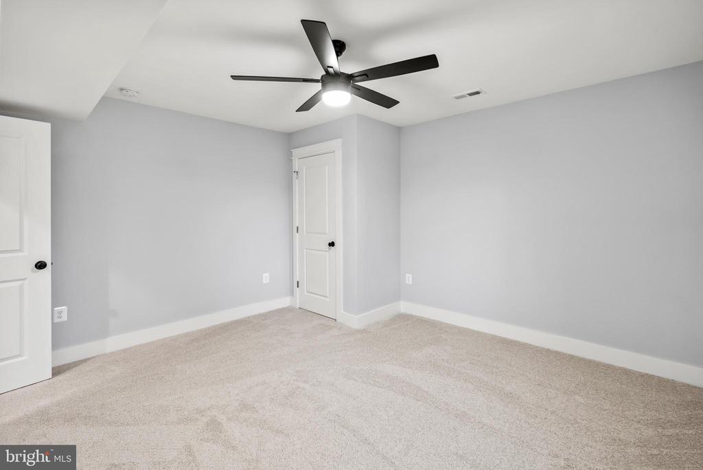 22 LAKE COUNTRY DR, MINERAL, Virginia 23117, 3 Bedrooms Bedrooms, ,3 BathroomsBathrooms,Residential,22 LAKE COUNTRY DR,VALA2009478 MLS # VALA2009478