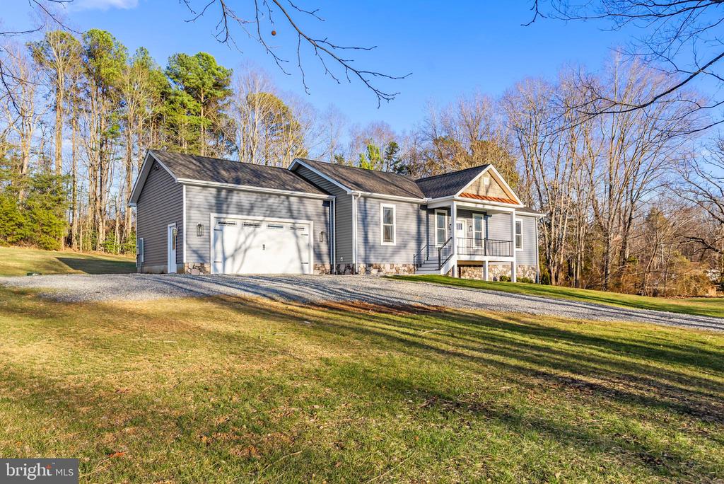 22 LAKE COUNTRY DR, MINERAL, Virginia 23117, 3 Bedrooms Bedrooms, ,3 BathroomsBathrooms,Residential,22 LAKE COUNTRY DR,VALA2009478 MLS # VALA2009478