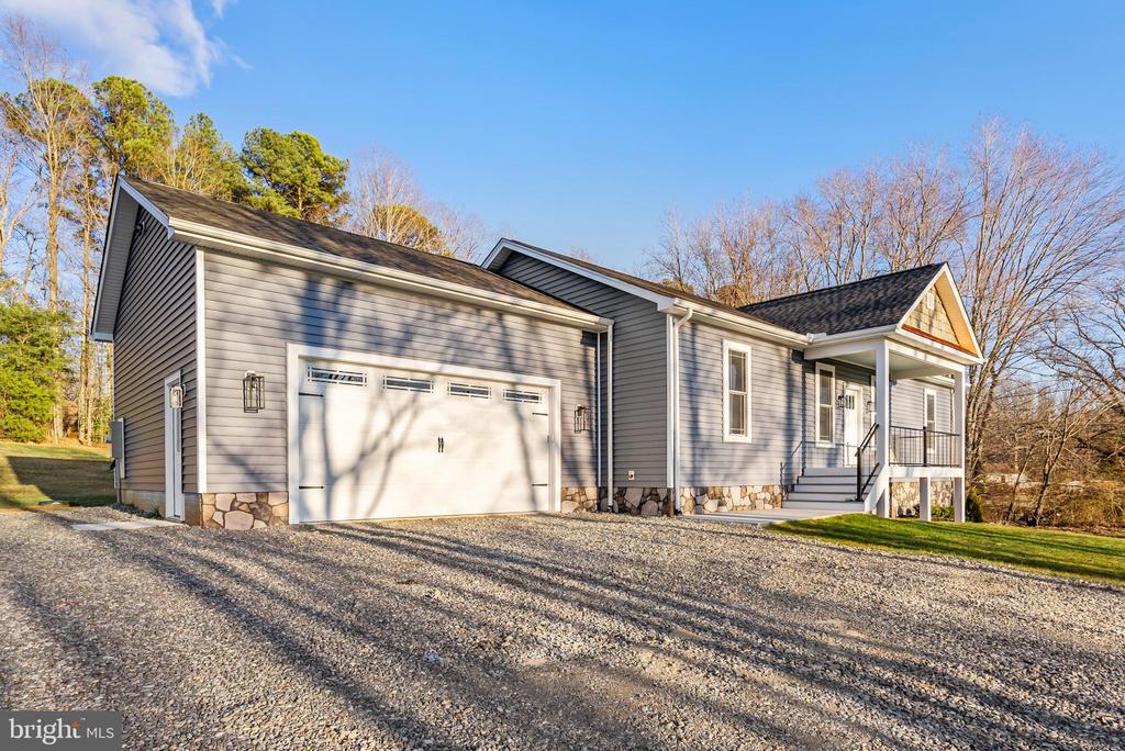 22 LAKE COUNTRY DR, MINERAL, Virginia 23117, 3 Bedrooms Bedrooms, ,3 BathroomsBathrooms,Residential,22 LAKE COUNTRY DR,VALA2009478 MLS # VALA2009478