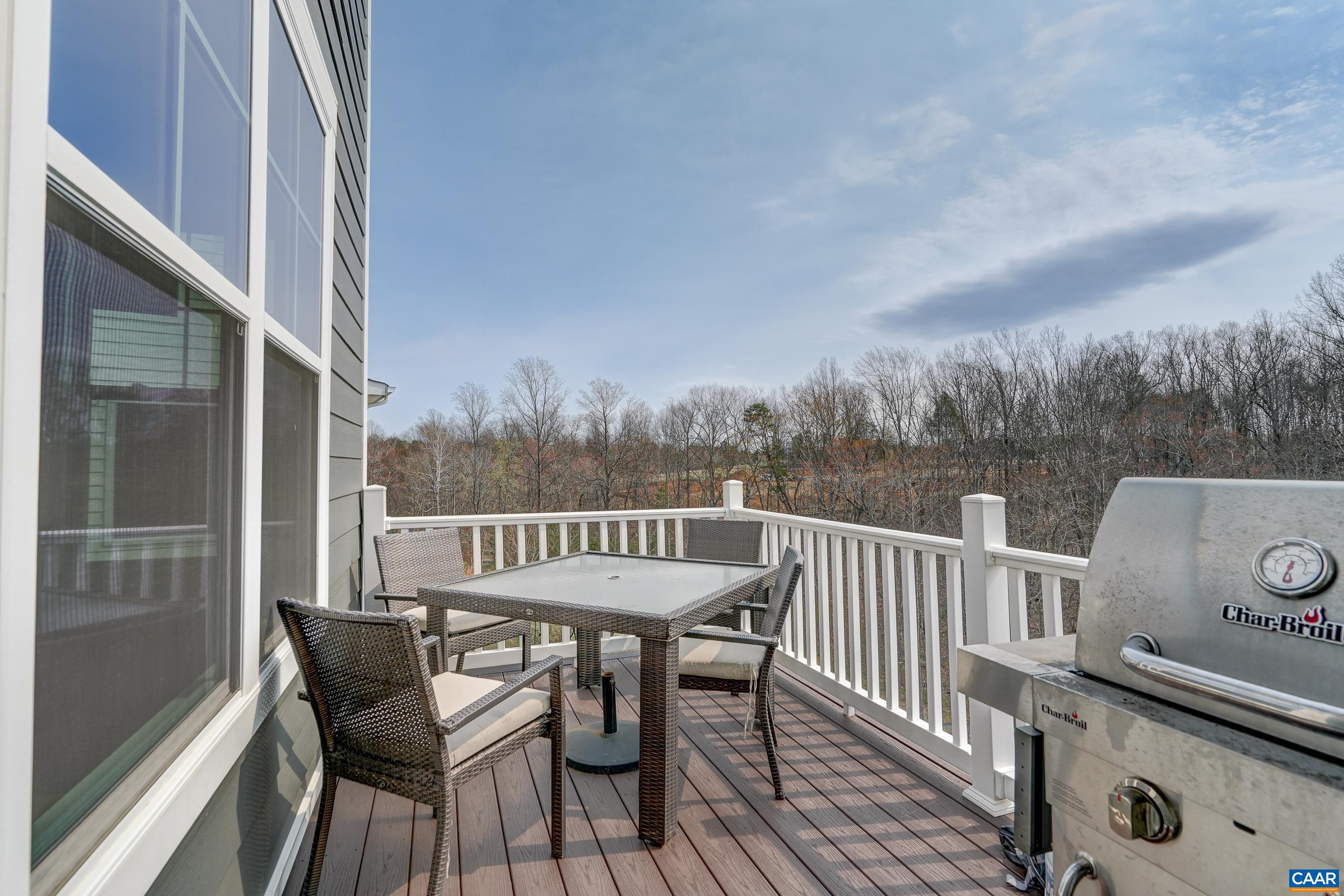 Composite deck with views of Humpback mountain.