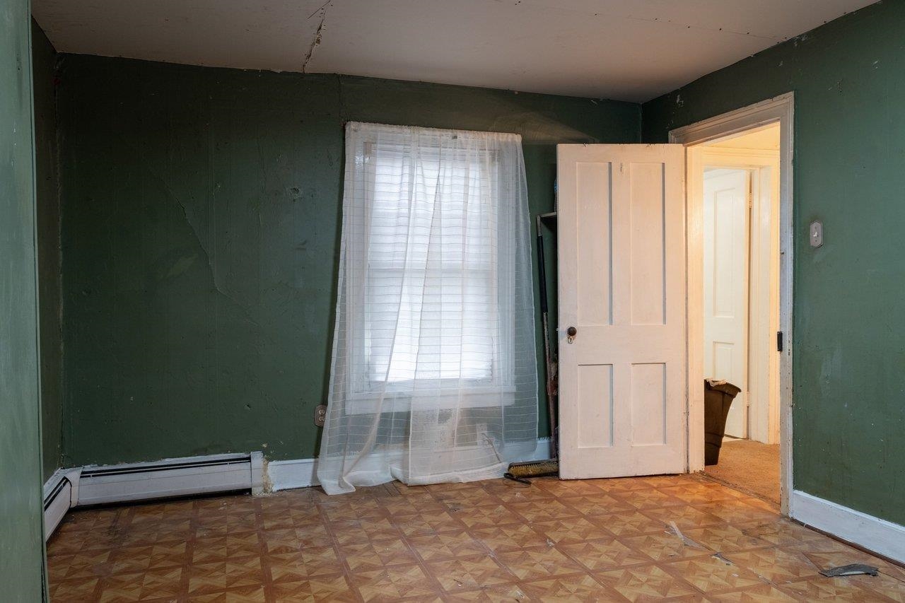 309 VIRGINIA AVE, SHENANDOAH, Virginia 22849, 4 Bedrooms Bedrooms, ,1 BathroomBathrooms,Residential,309 VIRGINIA AVE,674510 MLS # 674510