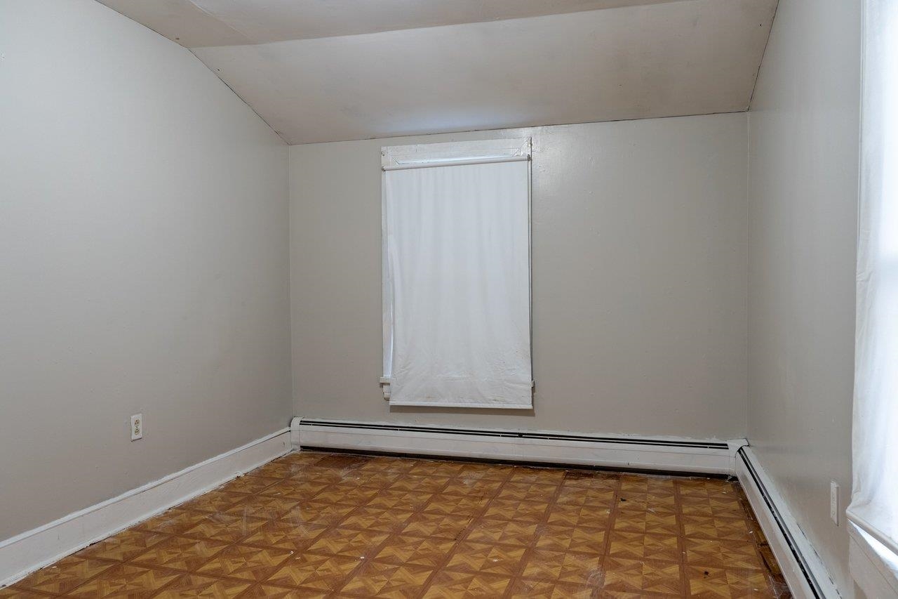 309 VIRGINIA AVE, SHENANDOAH, Virginia 22849, 4 Bedrooms Bedrooms, ,1 BathroomBathrooms,Residential,309 VIRGINIA AVE,674510 MLS # 674510