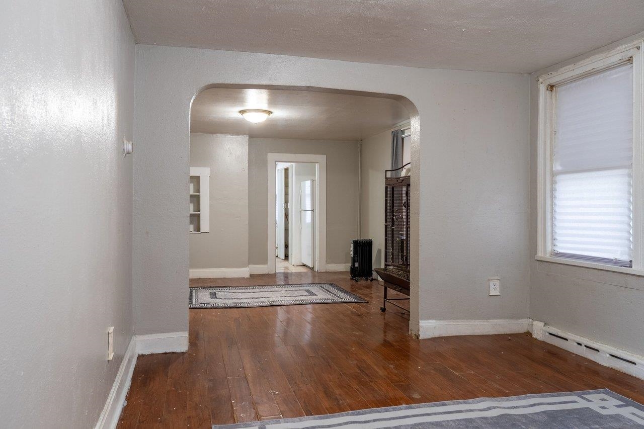 309 VIRGINIA AVE, SHENANDOAH, Virginia 22849, 4 Bedrooms Bedrooms, ,1 BathroomBathrooms,Residential,309 VIRGINIA AVE,674510 MLS # 674510