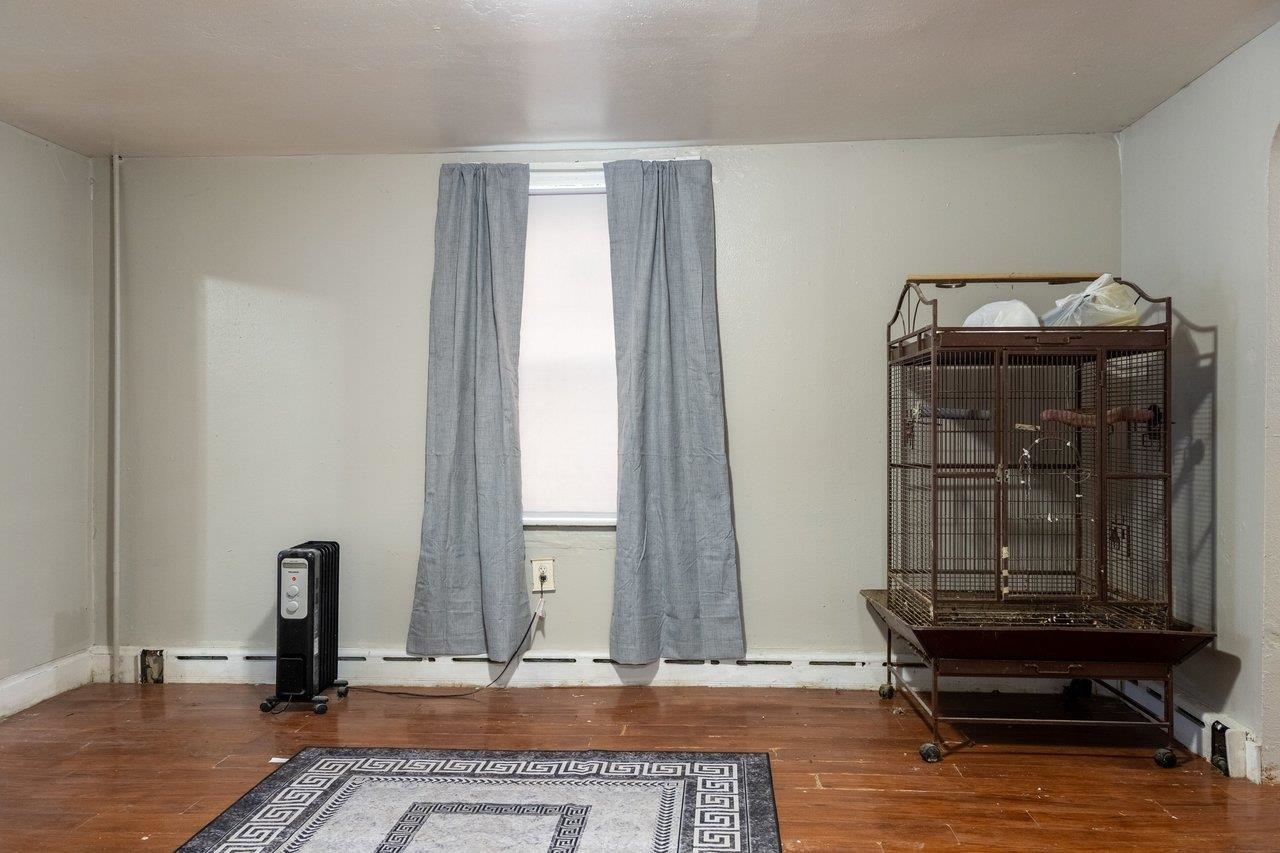 309 VIRGINIA AVE, SHENANDOAH, Virginia 22849, 4 Bedrooms Bedrooms, ,1 BathroomBathrooms,Residential,309 VIRGINIA AVE,674510 MLS # 674510