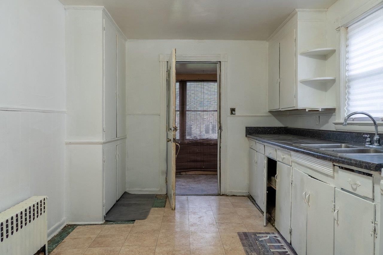 309 VIRGINIA AVE, SHENANDOAH, Virginia 22849, 4 Bedrooms Bedrooms, ,1 BathroomBathrooms,Residential,309 VIRGINIA AVE,674510 MLS # 674510