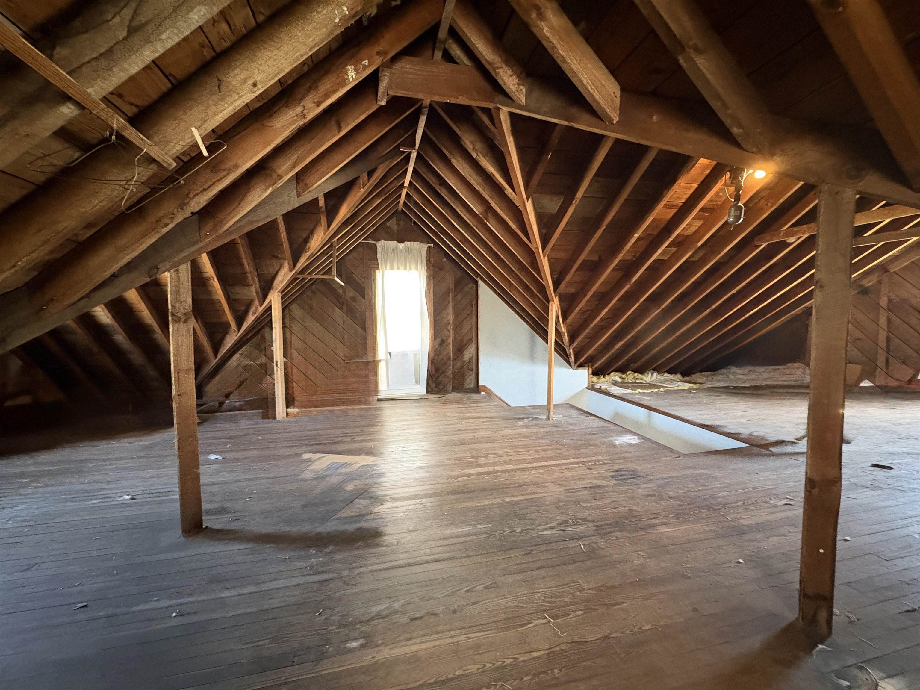 340 FLORENCE AVE, WAYNESBORO, Virginia 22980, 2 Bedrooms Bedrooms, ,1 BathroomBathrooms,Residential,340 FLORENCE AVE,674519 MLS # 674519