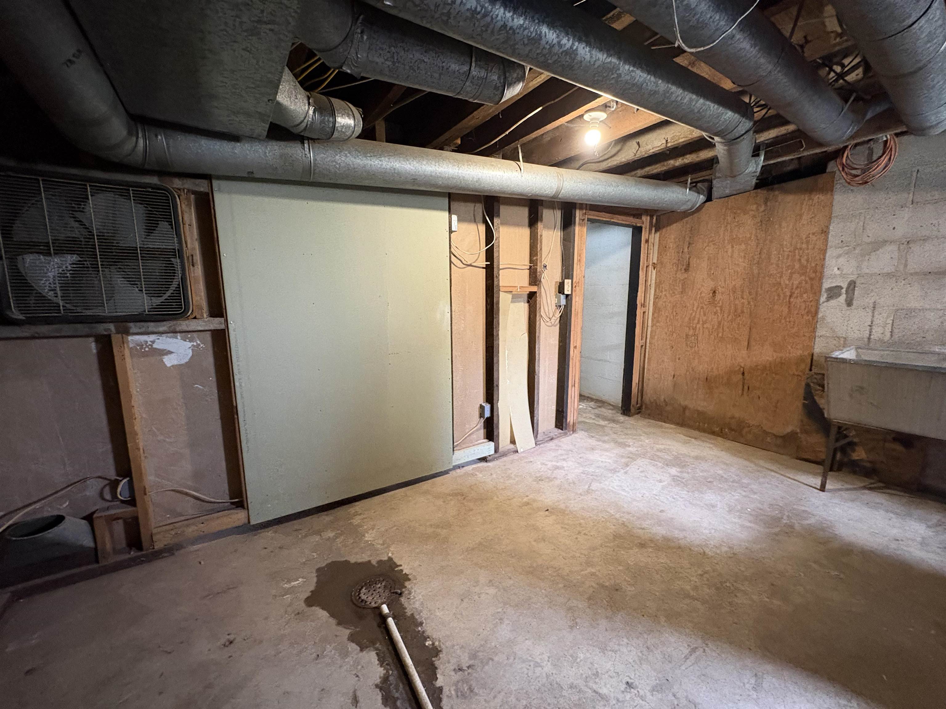 340 FLORENCE AVE, WAYNESBORO, Virginia 22980, 2 Bedrooms Bedrooms, ,1 BathroomBathrooms,Residential,340 FLORENCE AVE,674519 MLS # 674519