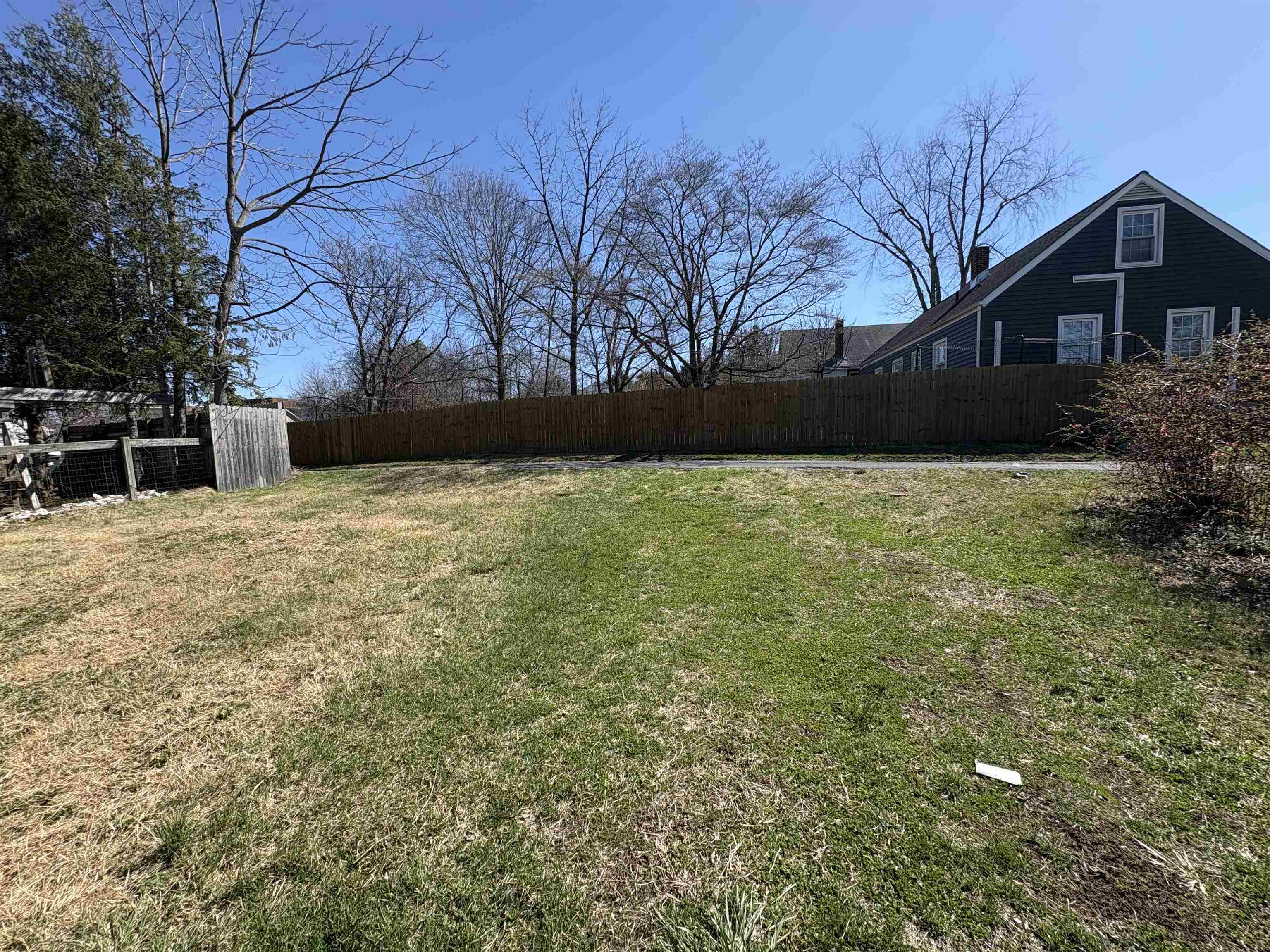 340 FLORENCE AVE, WAYNESBORO, Virginia 22980, 2 Bedrooms Bedrooms, ,1 BathroomBathrooms,Residential,340 FLORENCE AVE,674519 MLS # 674519