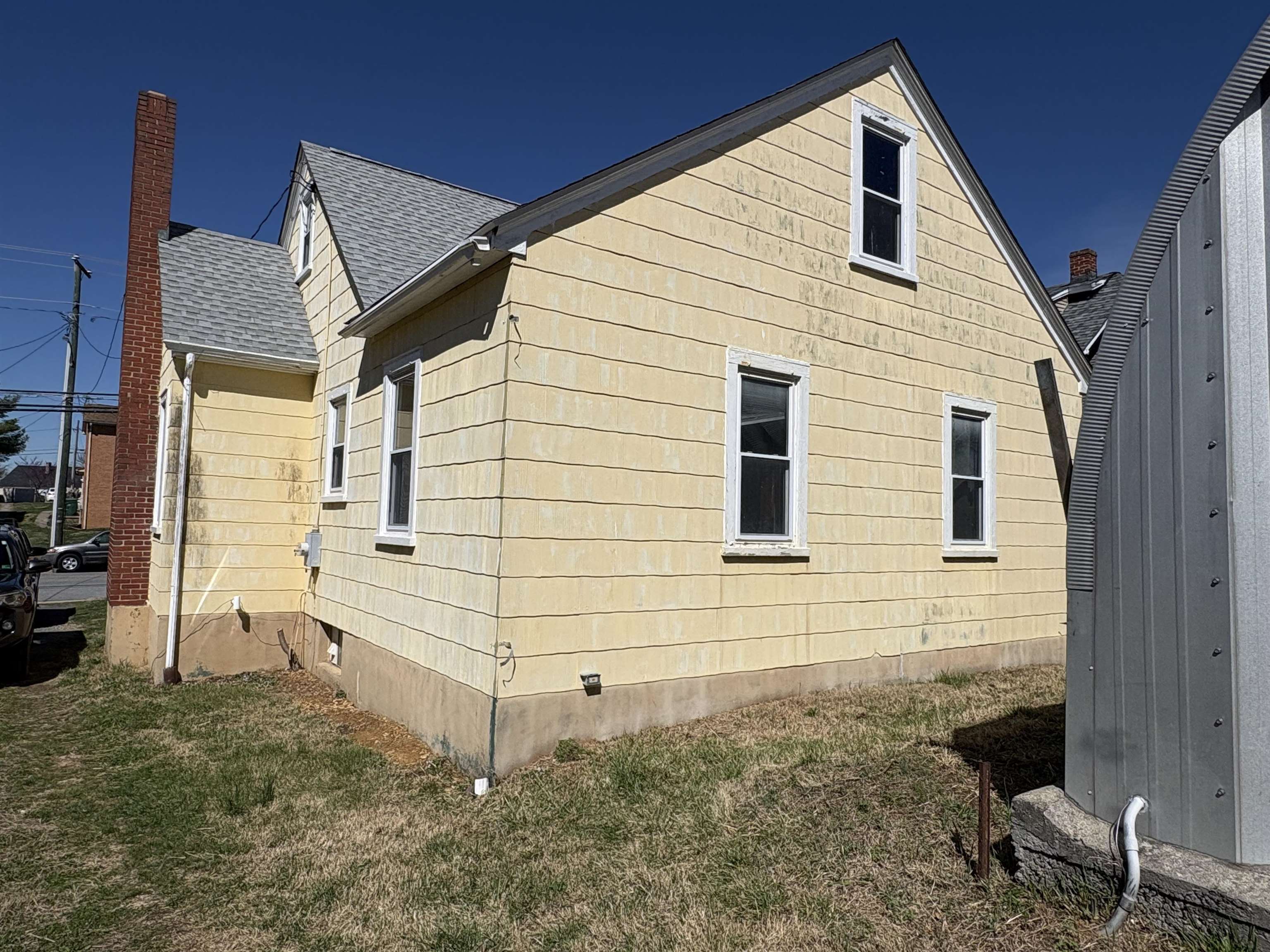 340 FLORENCE AVE, WAYNESBORO, Virginia 22980, 2 Bedrooms Bedrooms, ,1 BathroomBathrooms,Residential,340 FLORENCE AVE,674519 MLS # 674519