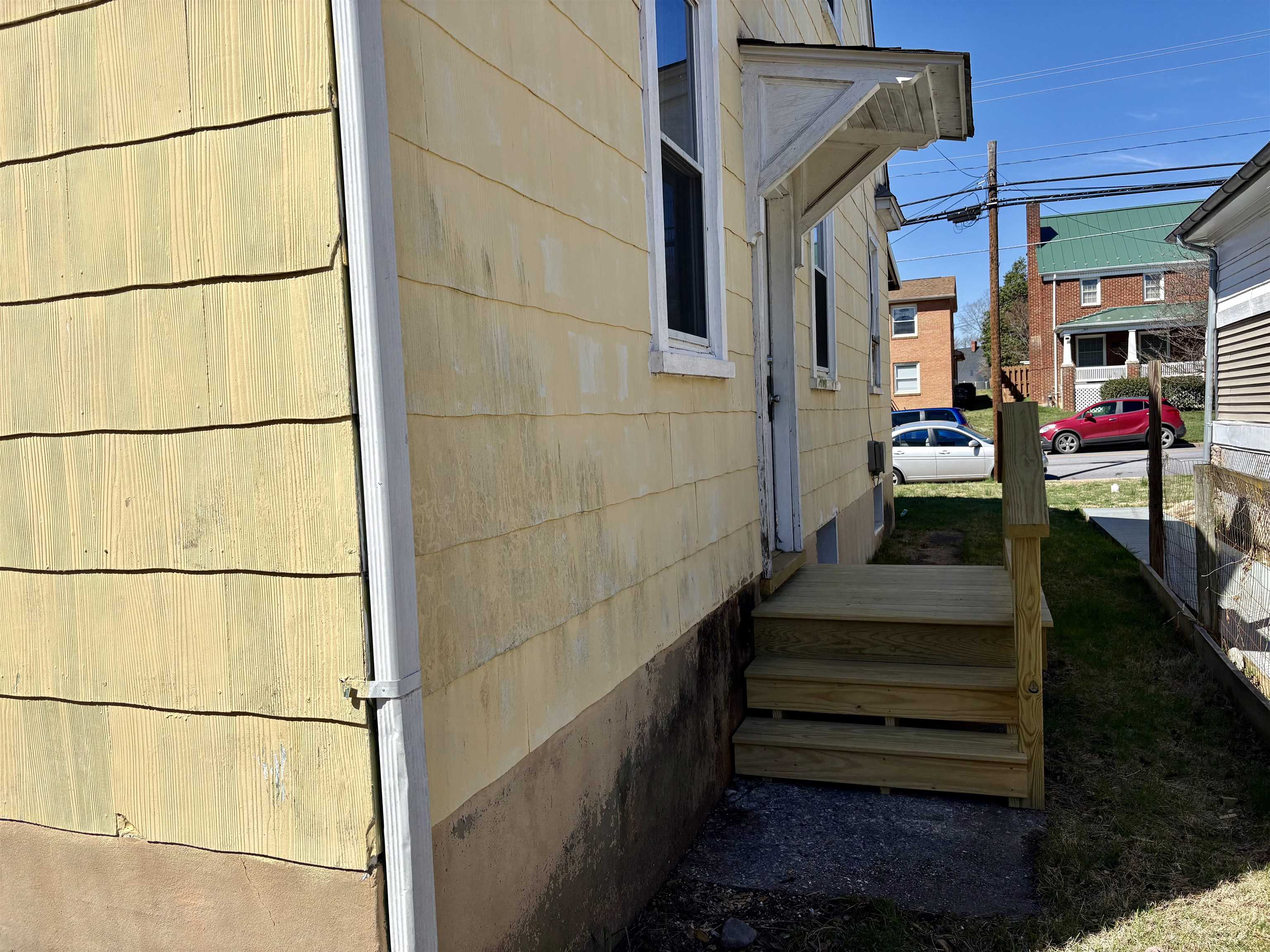 340 FLORENCE AVE, WAYNESBORO, Virginia 22980, 2 Bedrooms Bedrooms, ,1 BathroomBathrooms,Residential,340 FLORENCE AVE,674519 MLS # 674519