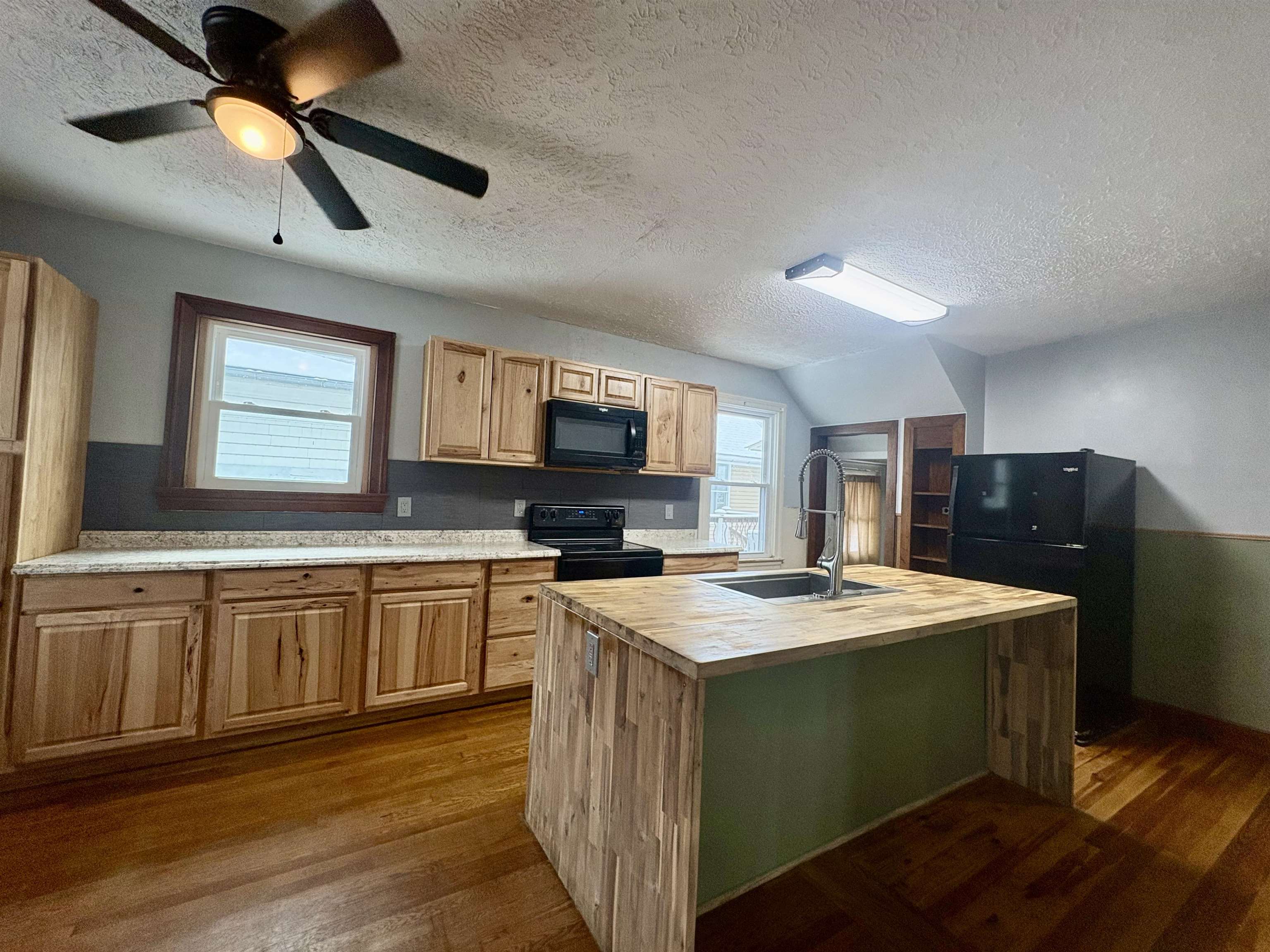 340 FLORENCE AVE, WAYNESBORO, Virginia 22980, 2 Bedrooms Bedrooms, ,1 BathroomBathrooms,Residential,340 FLORENCE AVE,674519 MLS # 674519