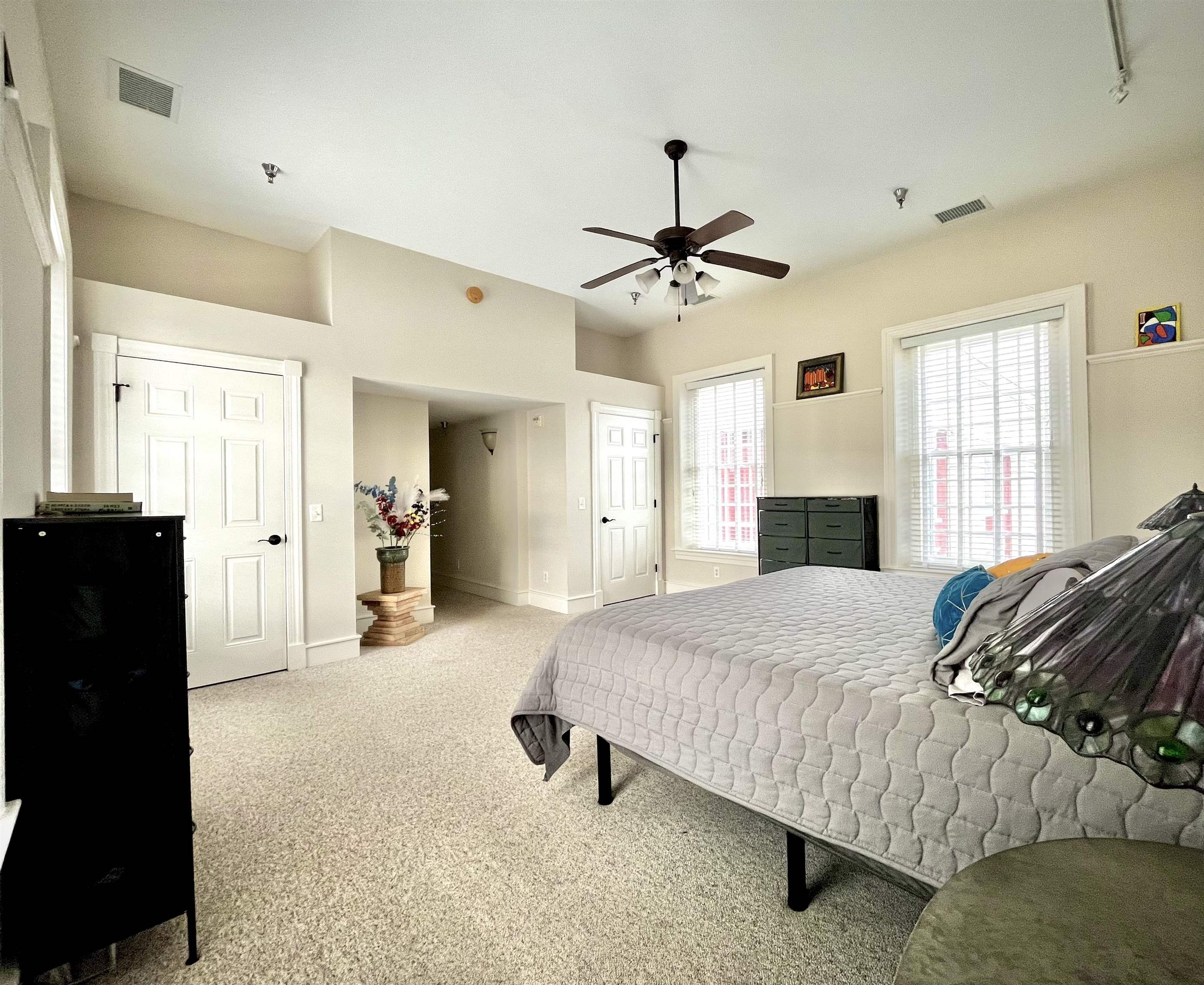 100 VILLAGE DR, STAUNTON, Virginia 24401, 2 Bedrooms Bedrooms, ,2 BathroomsBathrooms,Residential,THE BINDERY -A CONDOMINIUM,100 VILLAGE DR,674526 MLS # 674526 100 VILLAGE DR, STAUNTON, Virginia 24401, 2 Bedrooms Bedrooms, ,2 BathroomsBathrooms,Residential,THE BINDERY -A CONDOMINIUM,100 VILLAGE DR,674526 MLS # 674526