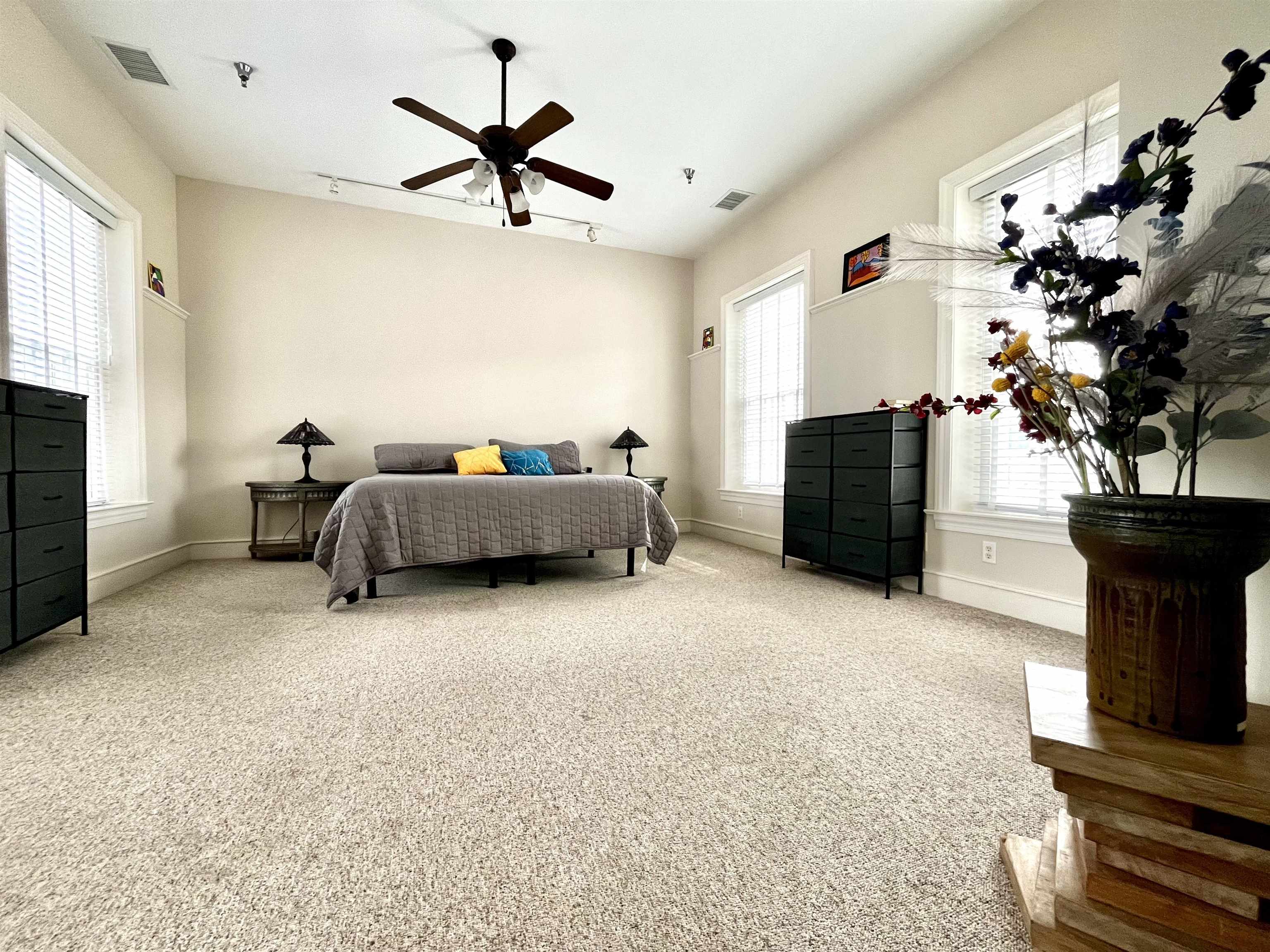 100 VILLAGE DR, STAUNTON, Virginia 24401, 2 Bedrooms Bedrooms, ,2 BathroomsBathrooms,Residential,THE BINDERY -A CONDOMINIUM,100 VILLAGE DR,674526 MLS # 674526 100 VILLAGE DR, STAUNTON, Virginia 24401, 2 Bedrooms Bedrooms, ,2 BathroomsBathrooms,Residential,THE BINDERY -A CONDOMINIUM,100 VILLAGE DR,674526 MLS # 674526