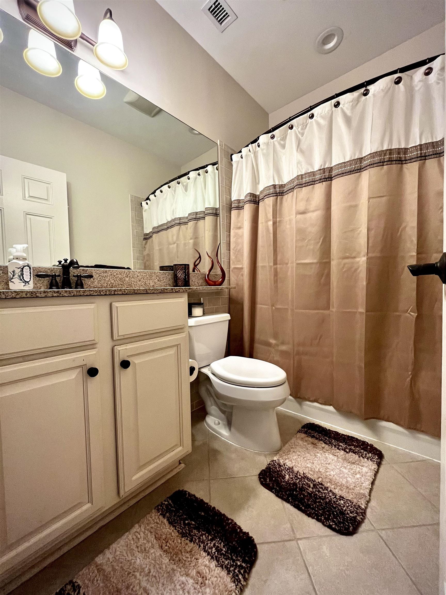 100 VILLAGE DR, STAUNTON, Virginia 24401, 2 Bedrooms Bedrooms, ,2 BathroomsBathrooms,Residential,THE BINDERY -A CONDOMINIUM,100 VILLAGE DR,674526 MLS # 674526 100 VILLAGE DR, STAUNTON, Virginia 24401, 2 Bedrooms Bedrooms, ,2 BathroomsBathrooms,Residential,THE BINDERY -A CONDOMINIUM,100 VILLAGE DR,674526 MLS # 674526