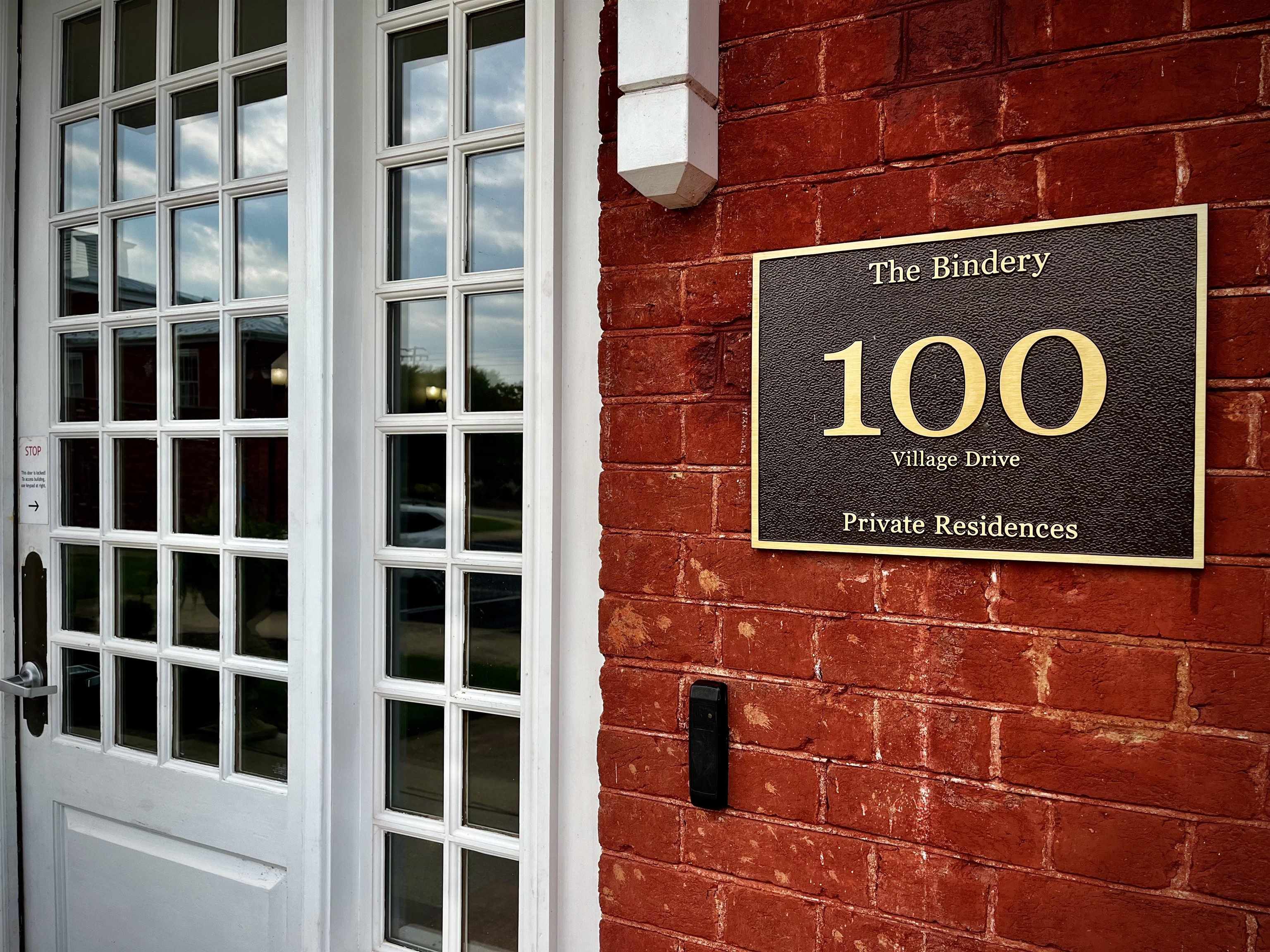 100 VILLAGE DR, STAUNTON, Virginia 24401, 2 Bedrooms Bedrooms, ,2 BathroomsBathrooms,Residential,THE BINDERY -A CONDOMINIUM,100 VILLAGE DR,674526 MLS # 674526 100 VILLAGE DR, STAUNTON, Virginia 24401, 2 Bedrooms Bedrooms, ,2 BathroomsBathrooms,Residential,THE BINDERY -A CONDOMINIUM,100 VILLAGE DR,674526 MLS # 674526