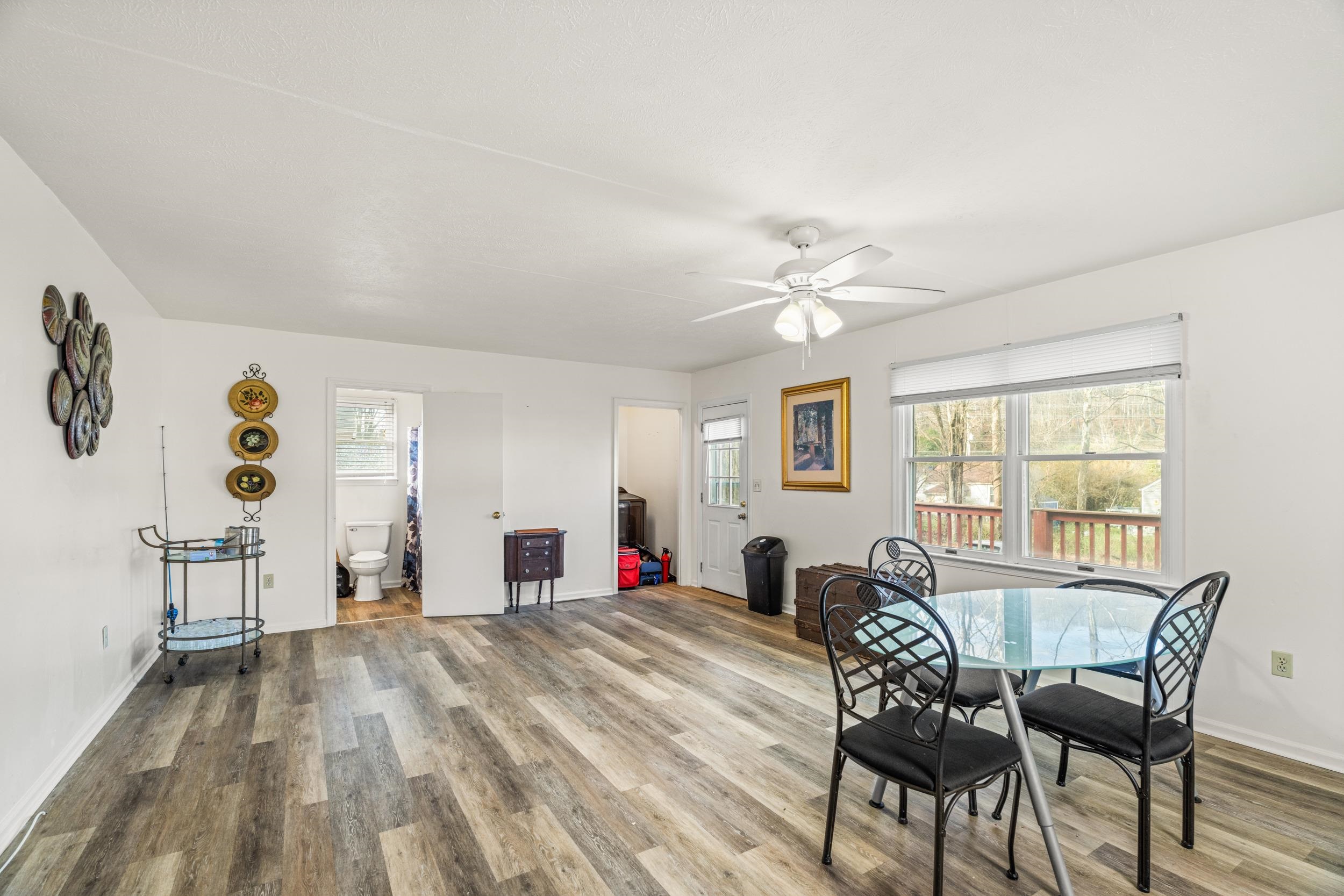 1316 E MAIN ST, WAYNESBORO, Virginia 22980, 3 Bedrooms Bedrooms, ,1 BathroomBathrooms,Residential,1316 E MAIN ST,674529 MLS # 674529