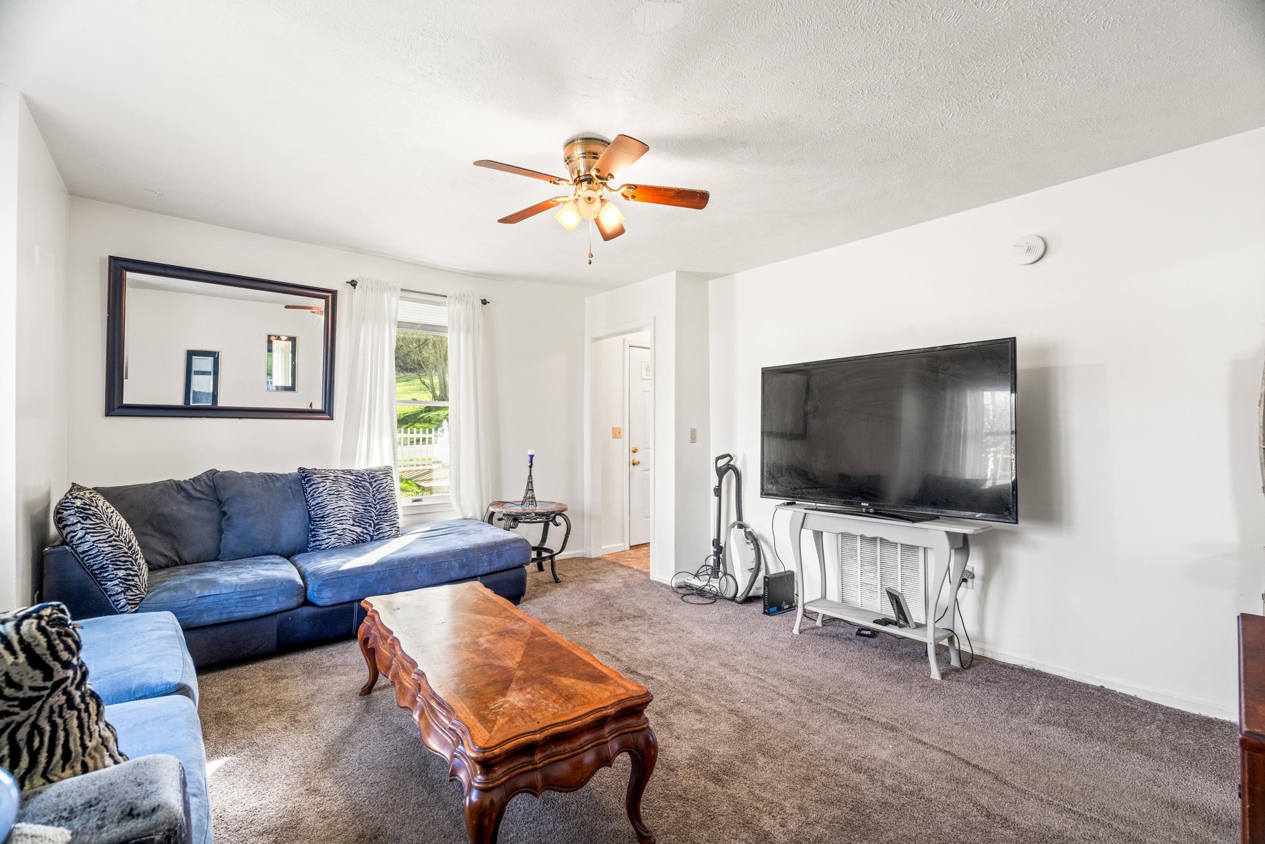 1316 E MAIN ST, WAYNESBORO, Virginia 22980, 3 Bedrooms Bedrooms, ,1 BathroomBathrooms,Residential,1316 E MAIN ST,674529 MLS # 674529