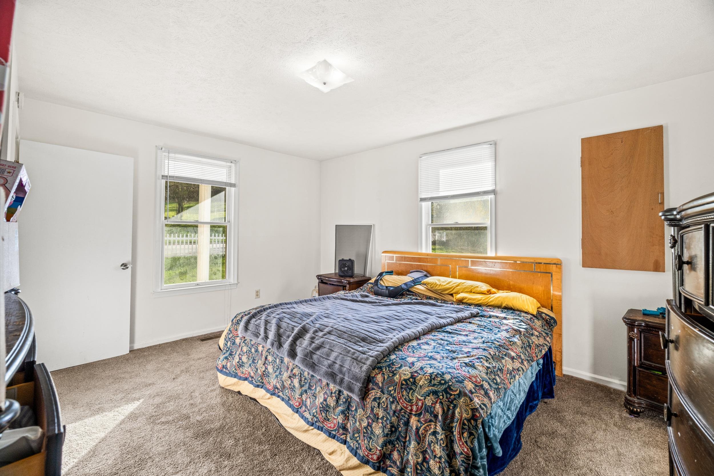 1316 E MAIN ST, WAYNESBORO, Virginia 22980, 3 Bedrooms Bedrooms, ,1 BathroomBathrooms,Residential,1316 E MAIN ST,674529 MLS # 674529