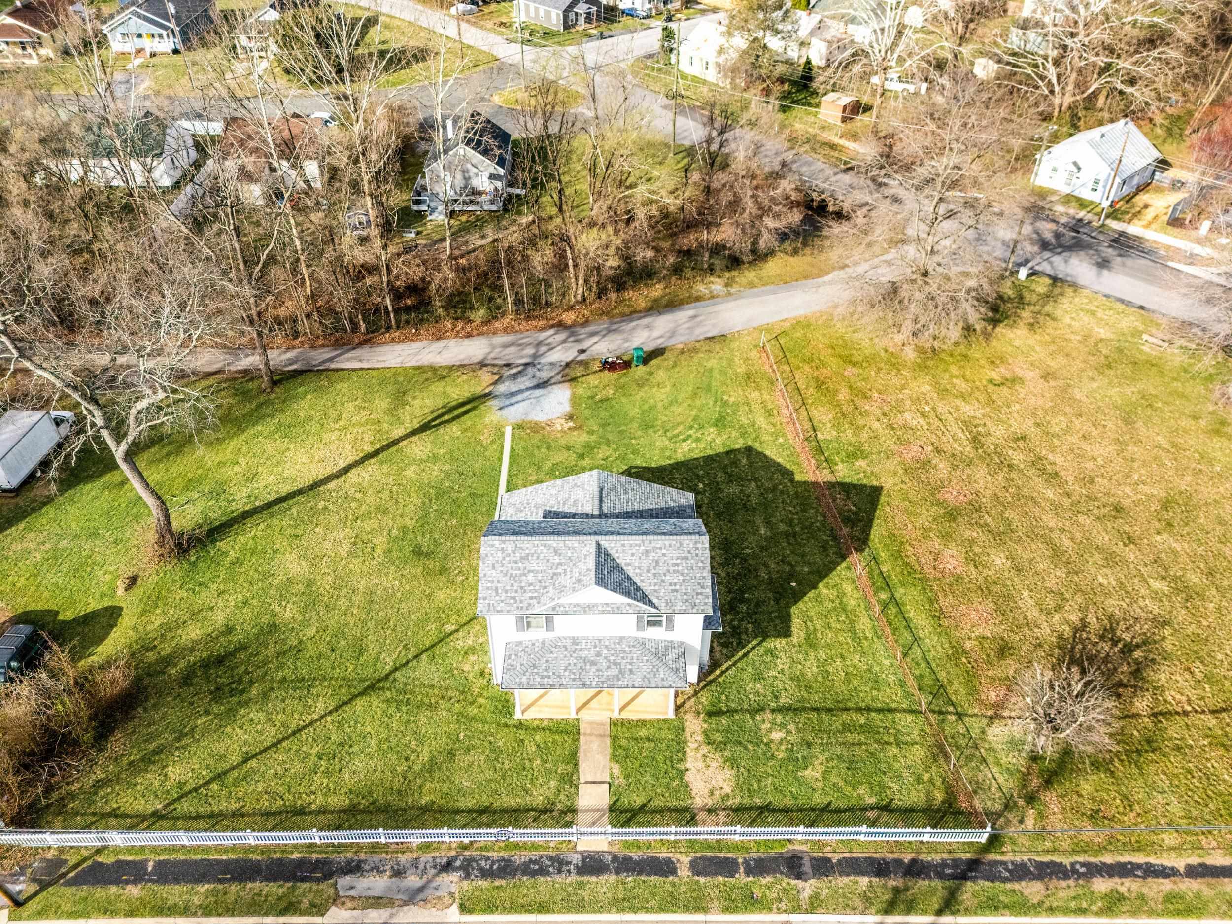 1316 E MAIN ST, WAYNESBORO, Virginia 22980, 3 Bedrooms Bedrooms, ,1 BathroomBathrooms,Residential,1316 E MAIN ST,674529 MLS # 674529