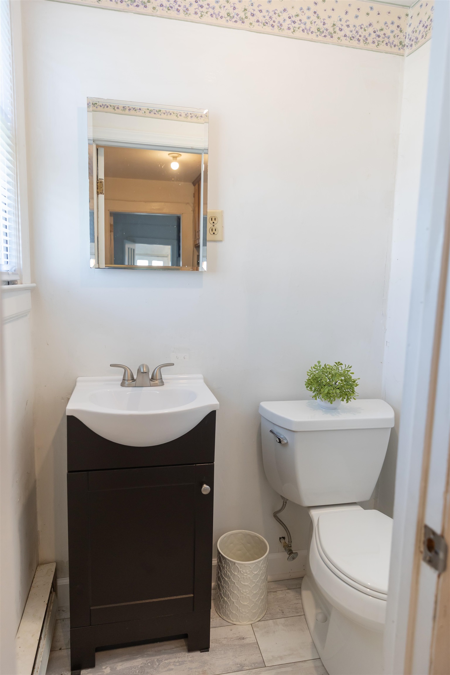 632 MCCULLOCH ST, GLASGOW, Virginia 24555, 3 Bedrooms Bedrooms, ,1 BathroomBathrooms,Residential,632 MCCULLOCH ST,674549 MLS # 674549