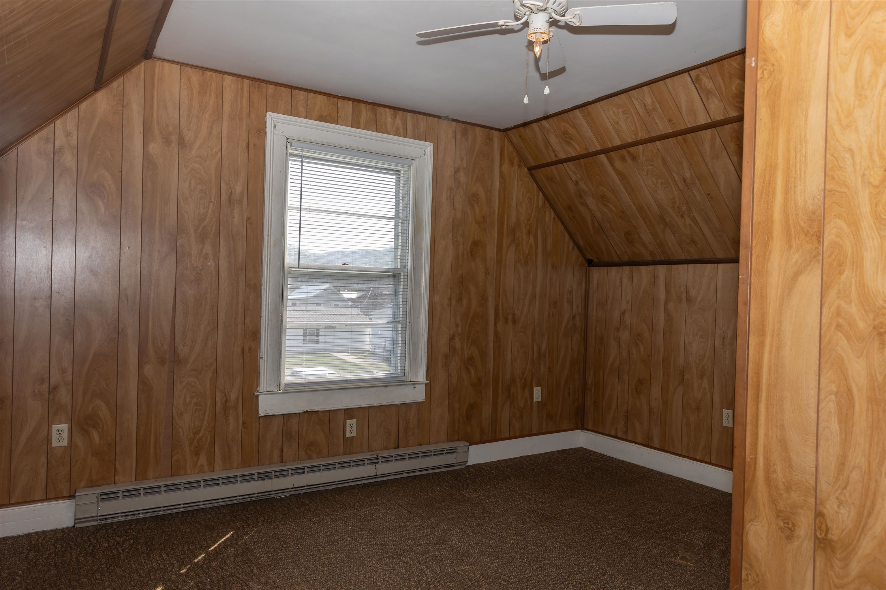 632 MCCULLOCH ST, GLASGOW, Virginia 24555, 3 Bedrooms Bedrooms, ,1 BathroomBathrooms,Residential,632 MCCULLOCH ST,674549 MLS # 674549