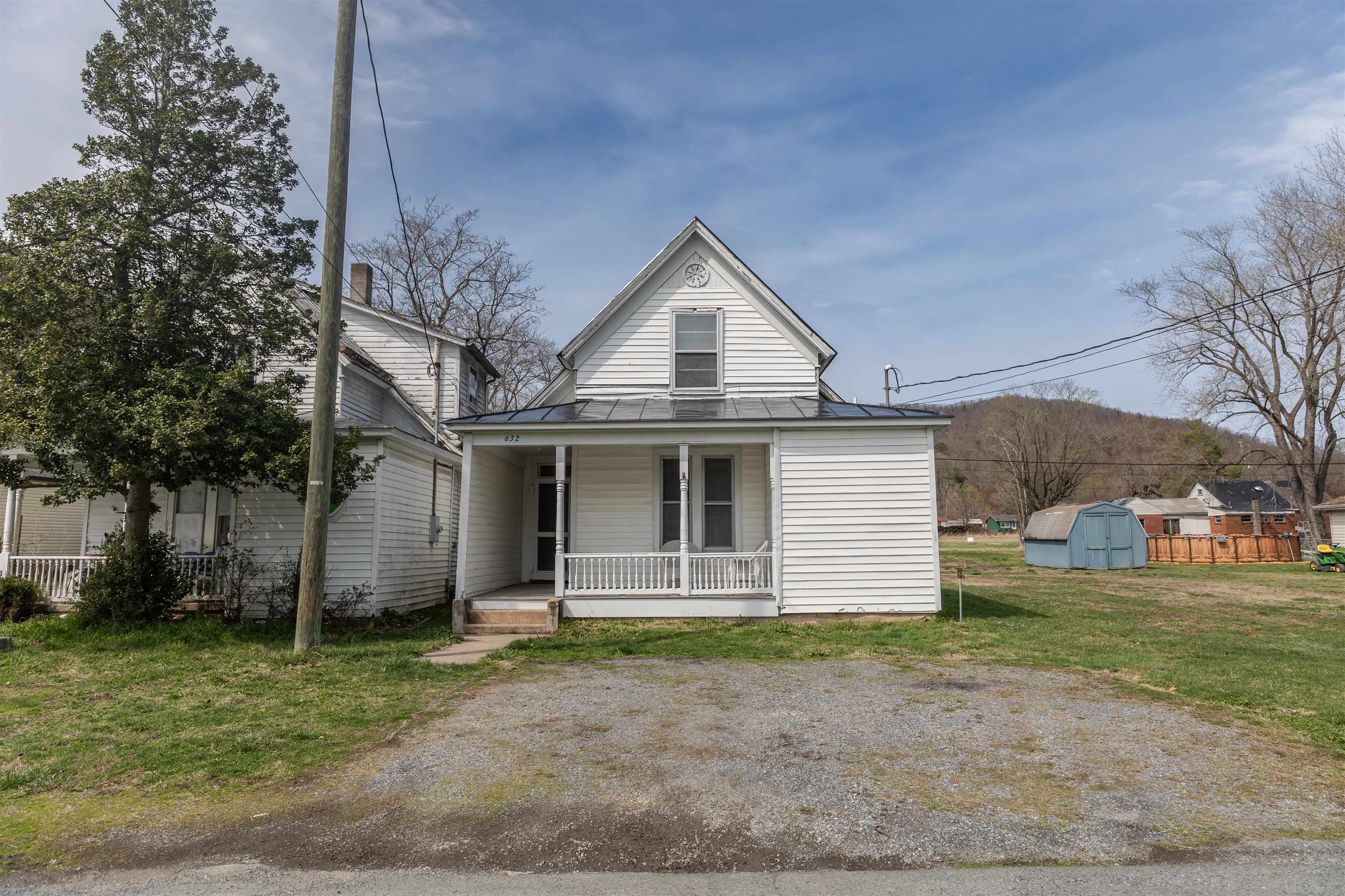 632 MCCULLOCH ST, GLASGOW, Virginia 24555, 3 Bedrooms Bedrooms, ,1 BathroomBathrooms,Residential,632 MCCULLOCH ST,674549 MLS # 674549