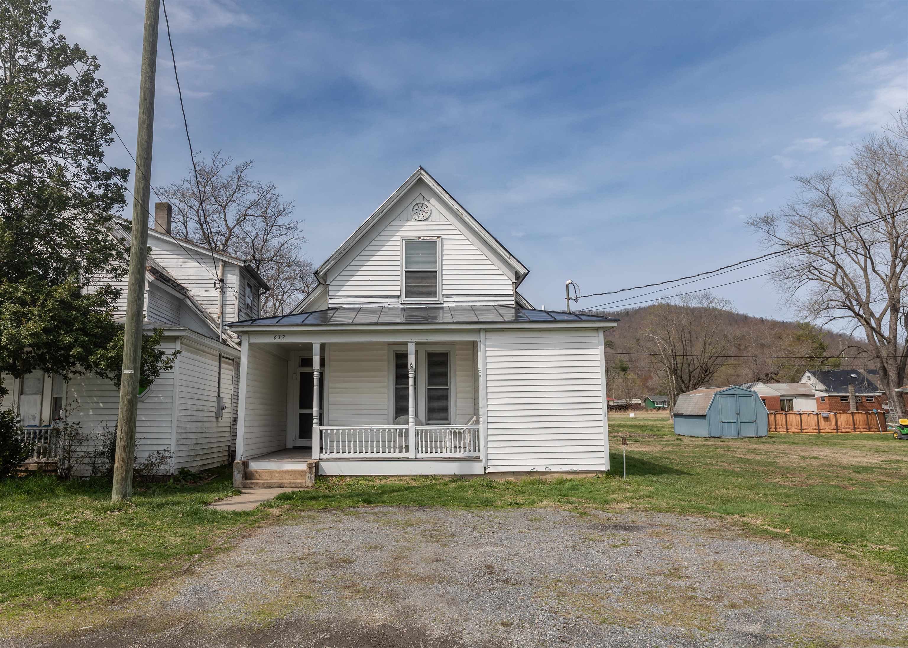 632 MCCULLOCH ST, GLASGOW, Virginia 24555, 3 Bedrooms Bedrooms, ,1 BathroomBathrooms,Residential,632 MCCULLOCH ST,674549 MLS # 674549