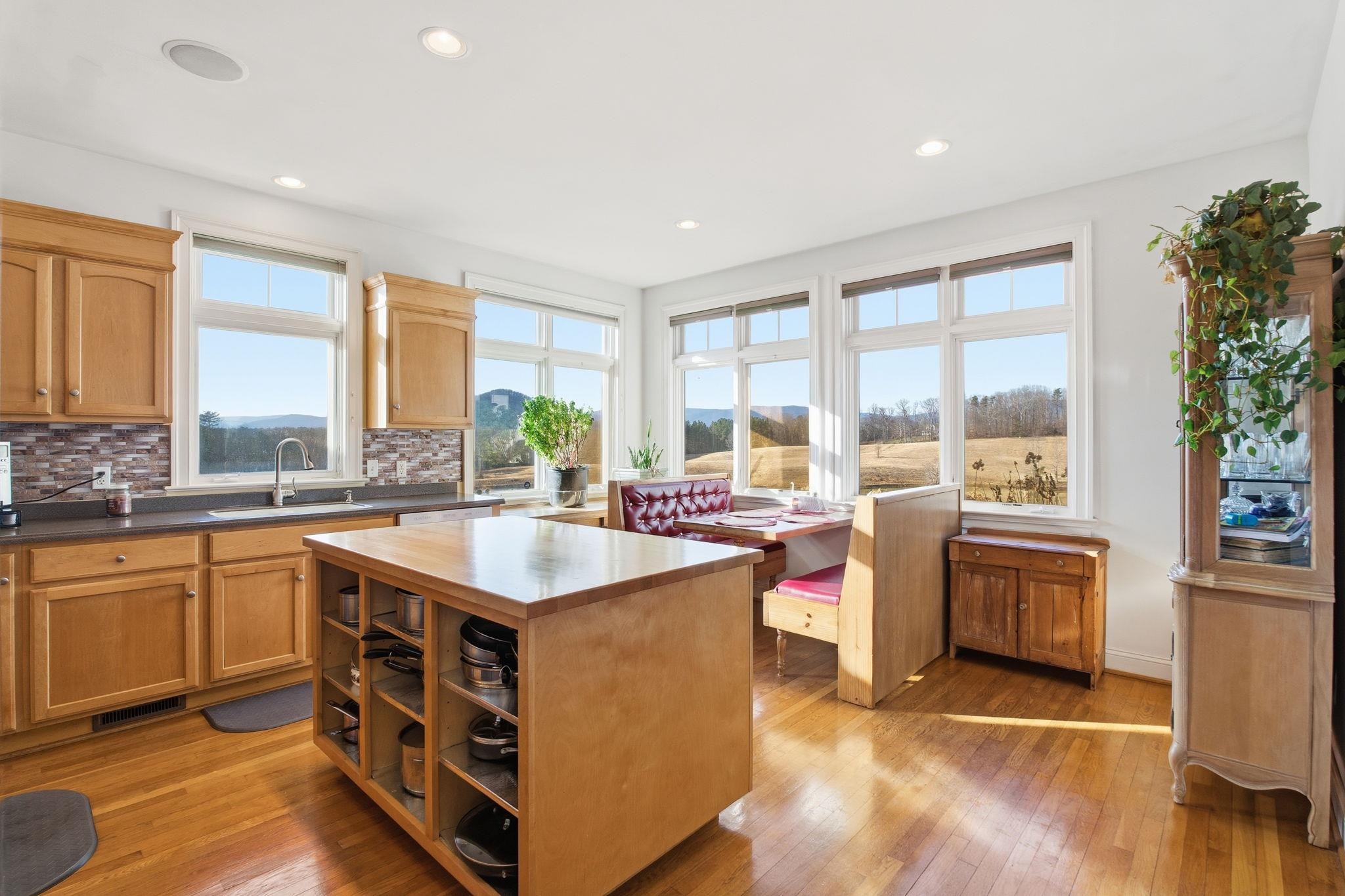 436 CHIMNEY ROCK RD, EARLYSVILLE, Virginia 22936, 4 Bedrooms Bedrooms, ,3 BathroomsBathrooms,Residential,Chimney Rock Farm,436 CHIMNEY ROCK RD,674550 MLS # 674550 436 CHIMNEY ROCK RD, EARLYSVILLE, Virginia 22936, 4 Bedrooms Bedrooms, ,3 BathroomsBathrooms,Residential,Chimney Rock Farm,436 CHIMNEY ROCK RD,674550 MLS # 674550