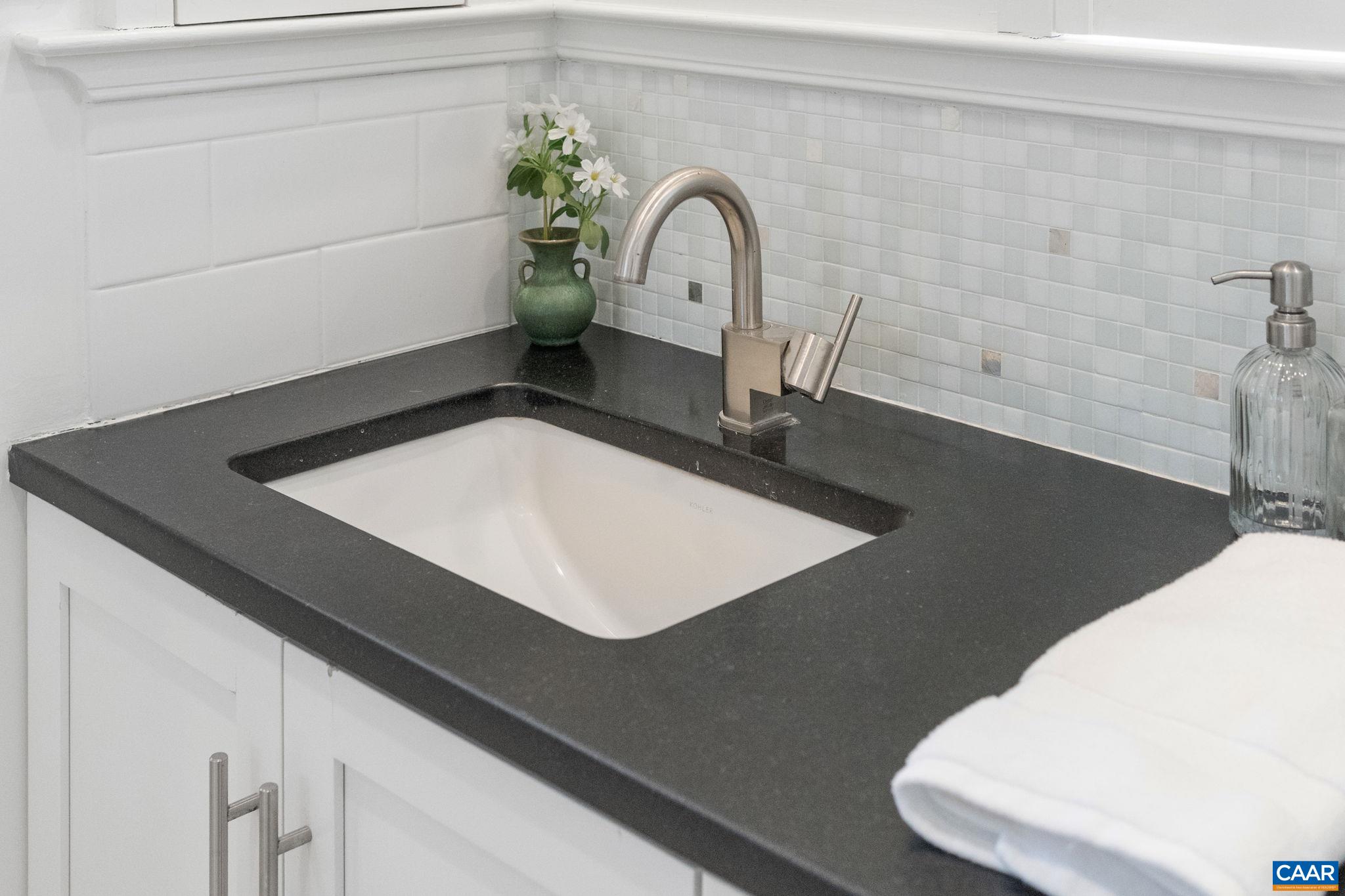 820 FIELDHAVEN DR, CHARLOTTESVILLE, Virginia 22903, 3 Bedrooms Bedrooms, ,2 BathroomsBathrooms,Residential,820 FIELDHAVEN DR,674555 MLS # 674555