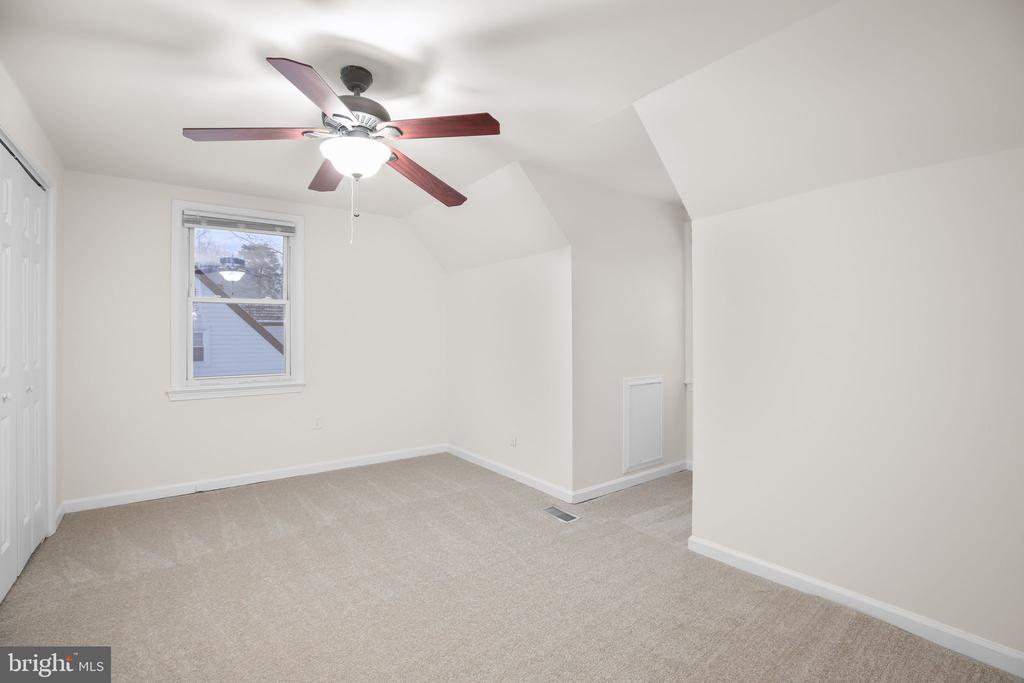 323 BURMAN LN, FREDERICKSBURG, Virginia 22407, 3 Bedrooms Bedrooms, ,2 BathroomsBathrooms,Residential,323 BURMAN LN,VASP2039006 MLS # VASP2039006