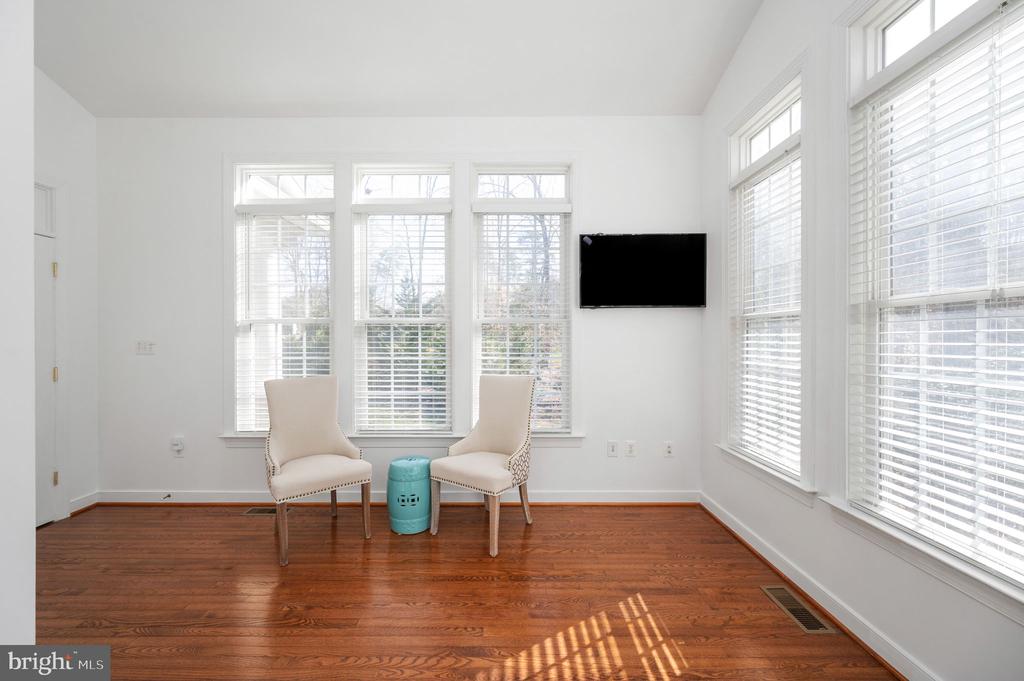 12500 WYE OAKS LN, FREDERICKSBURG, Virginia 22407, 6 Bedrooms Bedrooms, ,5 BathroomsBathrooms,Residential,12500 WYE OAKS LN,VASP2039444 MLS # VASP2039444