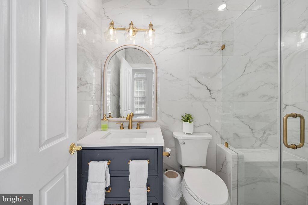 12500 WYE OAKS LN, FREDERICKSBURG, Virginia 22407, 6 Bedrooms Bedrooms, ,5 BathroomsBathrooms,Residential,12500 WYE OAKS LN,VASP2039444 MLS # VASP2039444