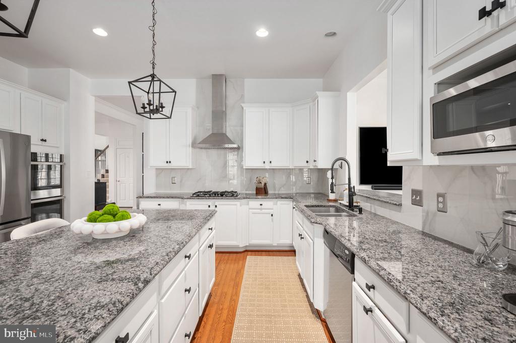 12500 WYE OAKS LN, FREDERICKSBURG, Virginia 22407, 6 Bedrooms Bedrooms, ,5 BathroomsBathrooms,Residential,12500 WYE OAKS LN,VASP2039444 MLS # VASP2039444