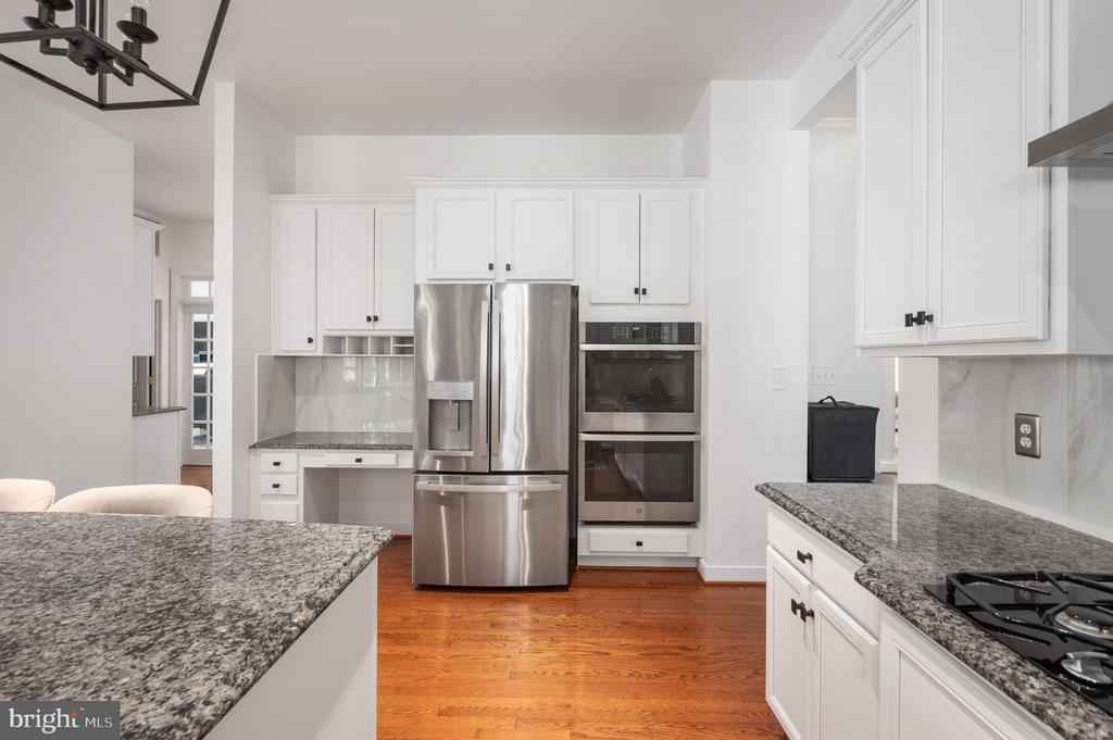 12500 WYE OAKS LN, FREDERICKSBURG, Virginia 22407, 6 Bedrooms Bedrooms, ,5 BathroomsBathrooms,Residential,12500 WYE OAKS LN,VASP2039444 MLS # VASP2039444