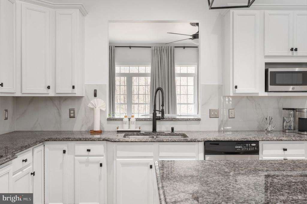 12500 WYE OAKS LN, FREDERICKSBURG, Virginia 22407, 6 Bedrooms Bedrooms, ,5 BathroomsBathrooms,Residential,12500 WYE OAKS LN,VASP2039444 MLS # VASP2039444