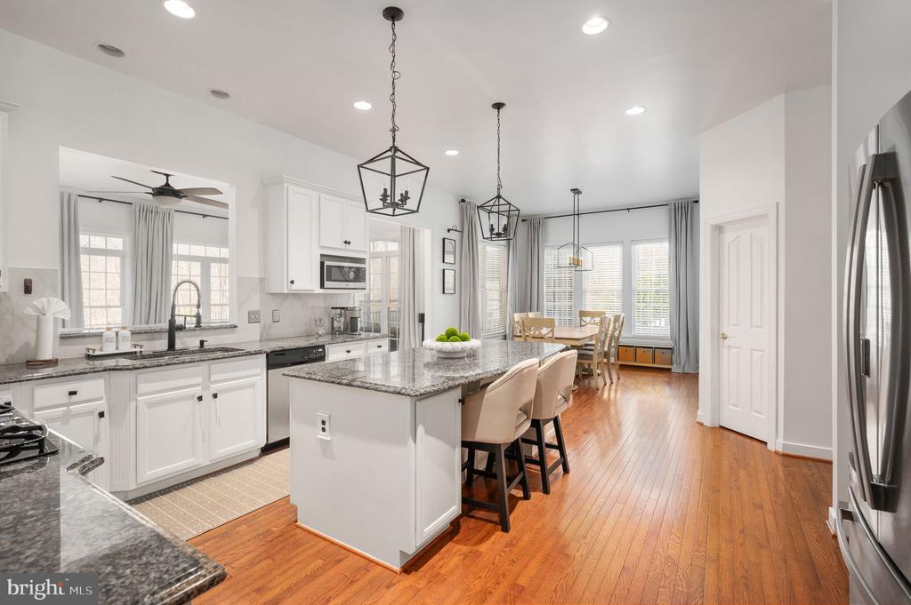 12500 WYE OAKS LN, FREDERICKSBURG, Virginia 22407, 6 Bedrooms Bedrooms, ,5 BathroomsBathrooms,Residential,12500 WYE OAKS LN,VASP2039444 MLS # VASP2039444