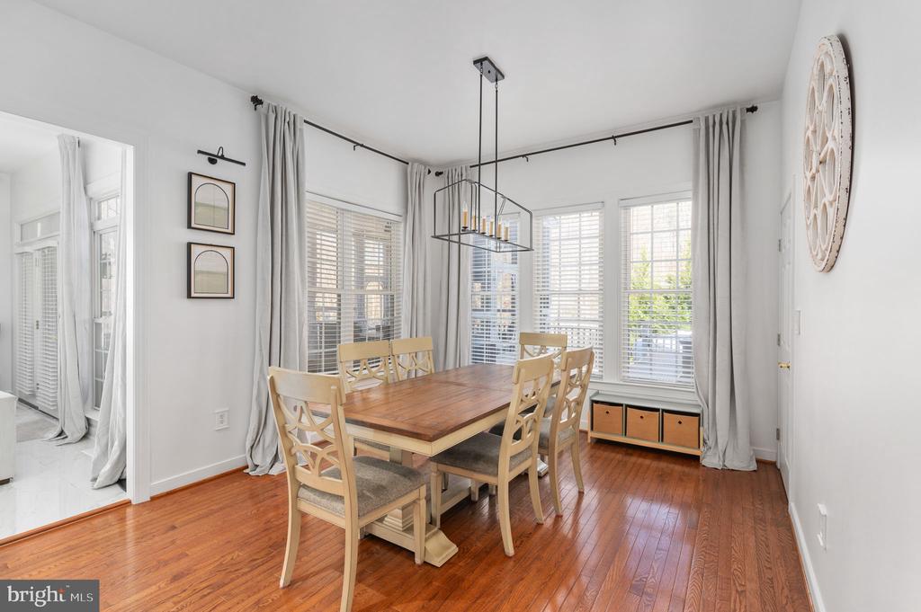 12500 WYE OAKS LN, FREDERICKSBURG, Virginia 22407, 6 Bedrooms Bedrooms, ,5 BathroomsBathrooms,Residential,12500 WYE OAKS LN,VASP2039444 MLS # VASP2039444